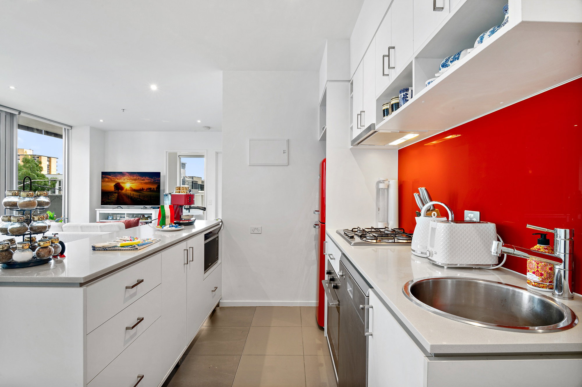 Furnished 2 Bedroom Apartment in South Yarra