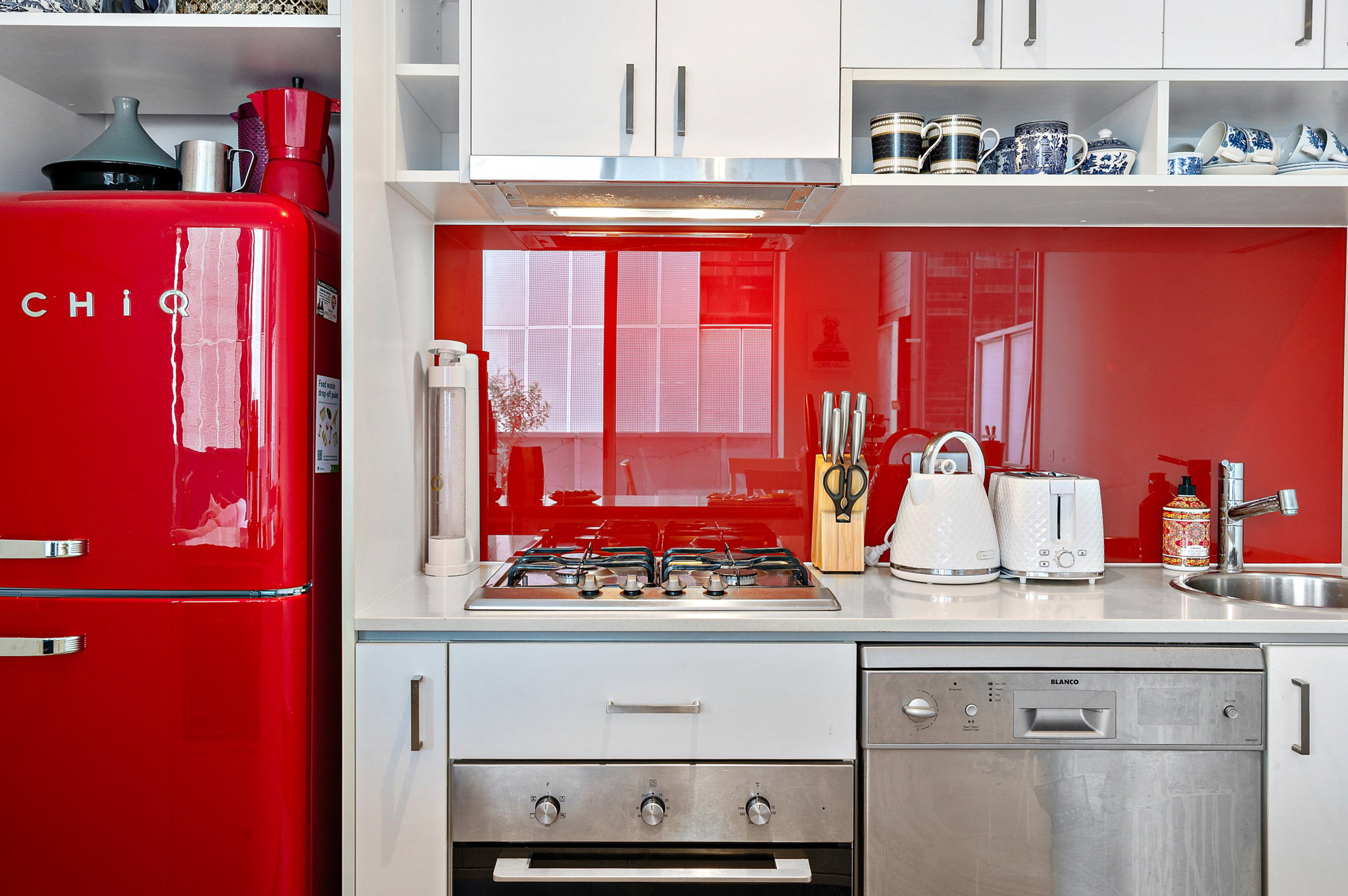 Furnished 2 Bedroom Apartment in South Yarra