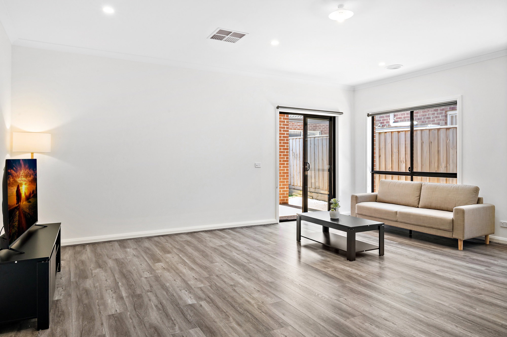 Furnished 4 Bedroom House in Fraser Rise