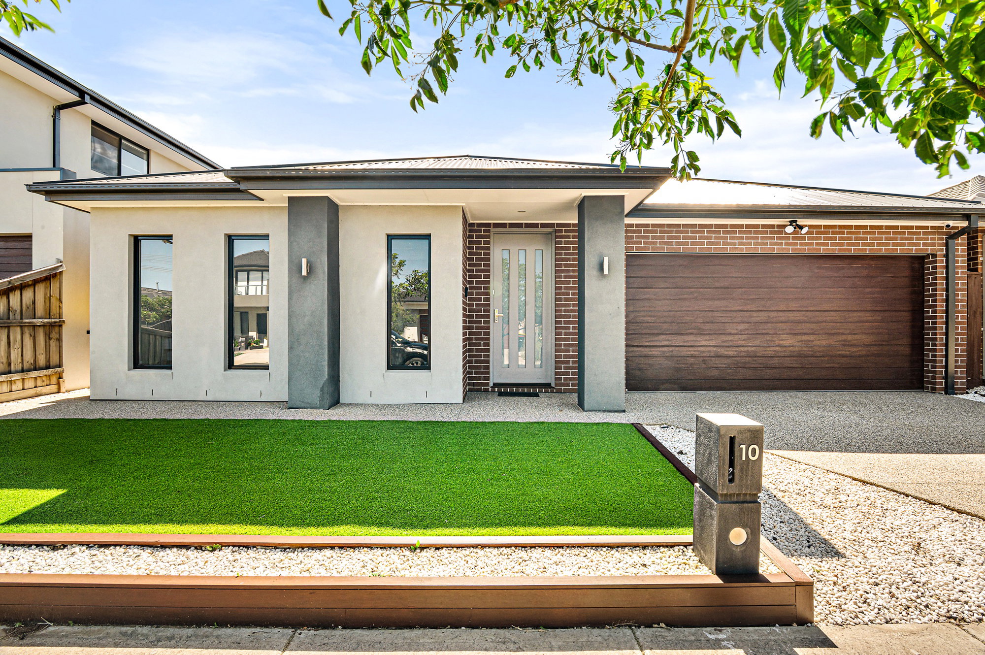 Furnished 4 Bedroom House in Fraser Rise