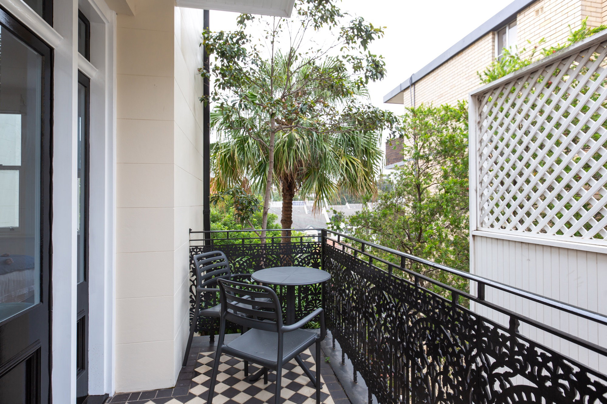 Furnished 1 Bedroom Apartment in Glebe