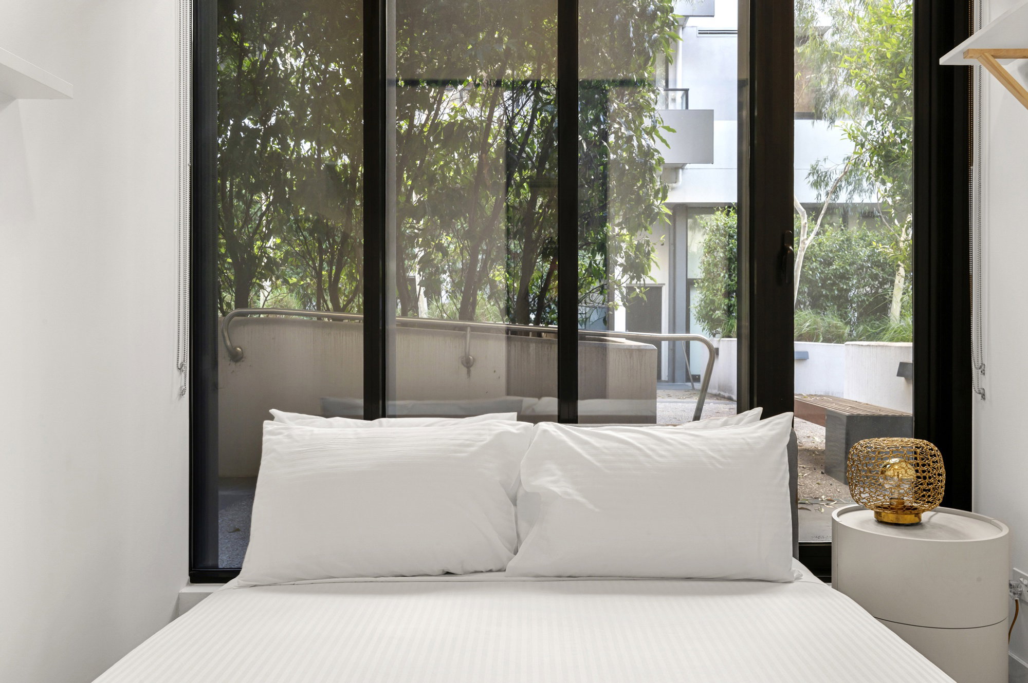 Furnished 2 Bedroom Apartment in Brunswick East