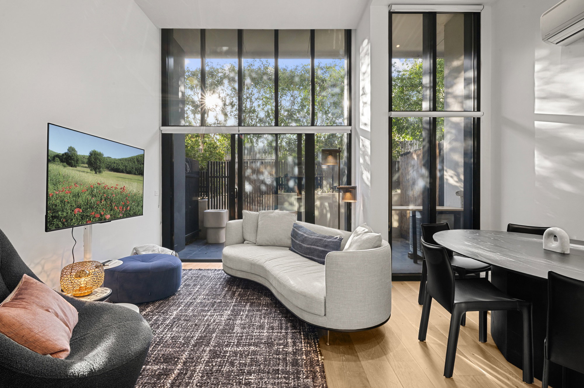 Furnished 2 Bedroom Apartment in Brunswick East