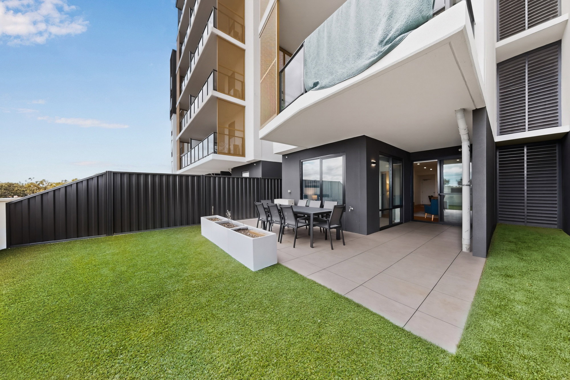 Furnished 2 Bedroom Apartment in Cannington