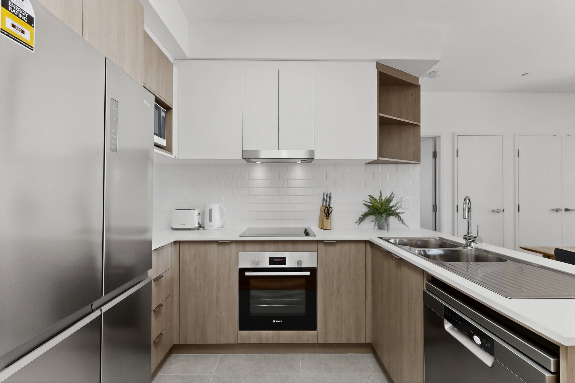 Furnished 2 Bedroom Apartment in Cannington