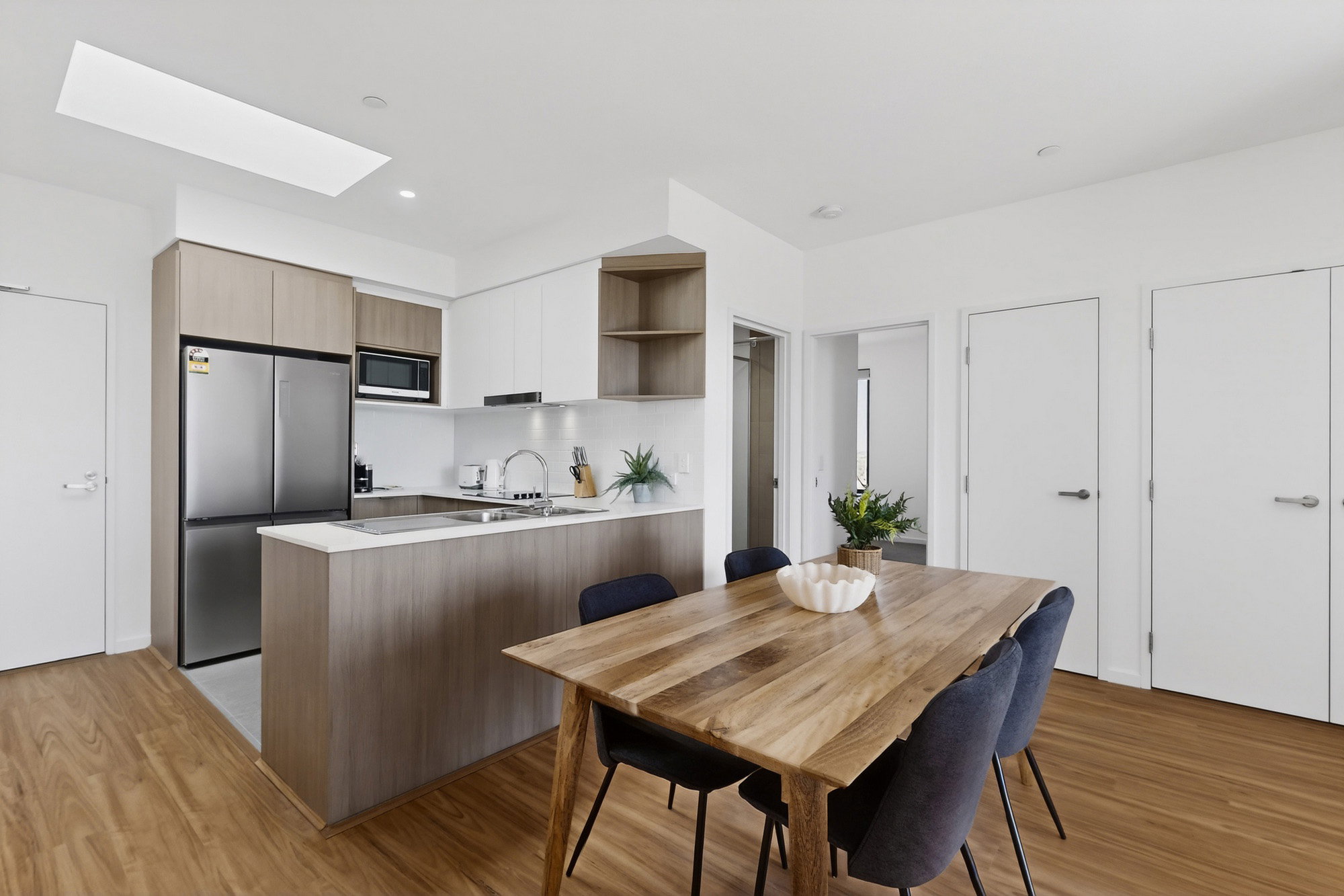 Furnished 2 Bedroom Apartment in Cannington