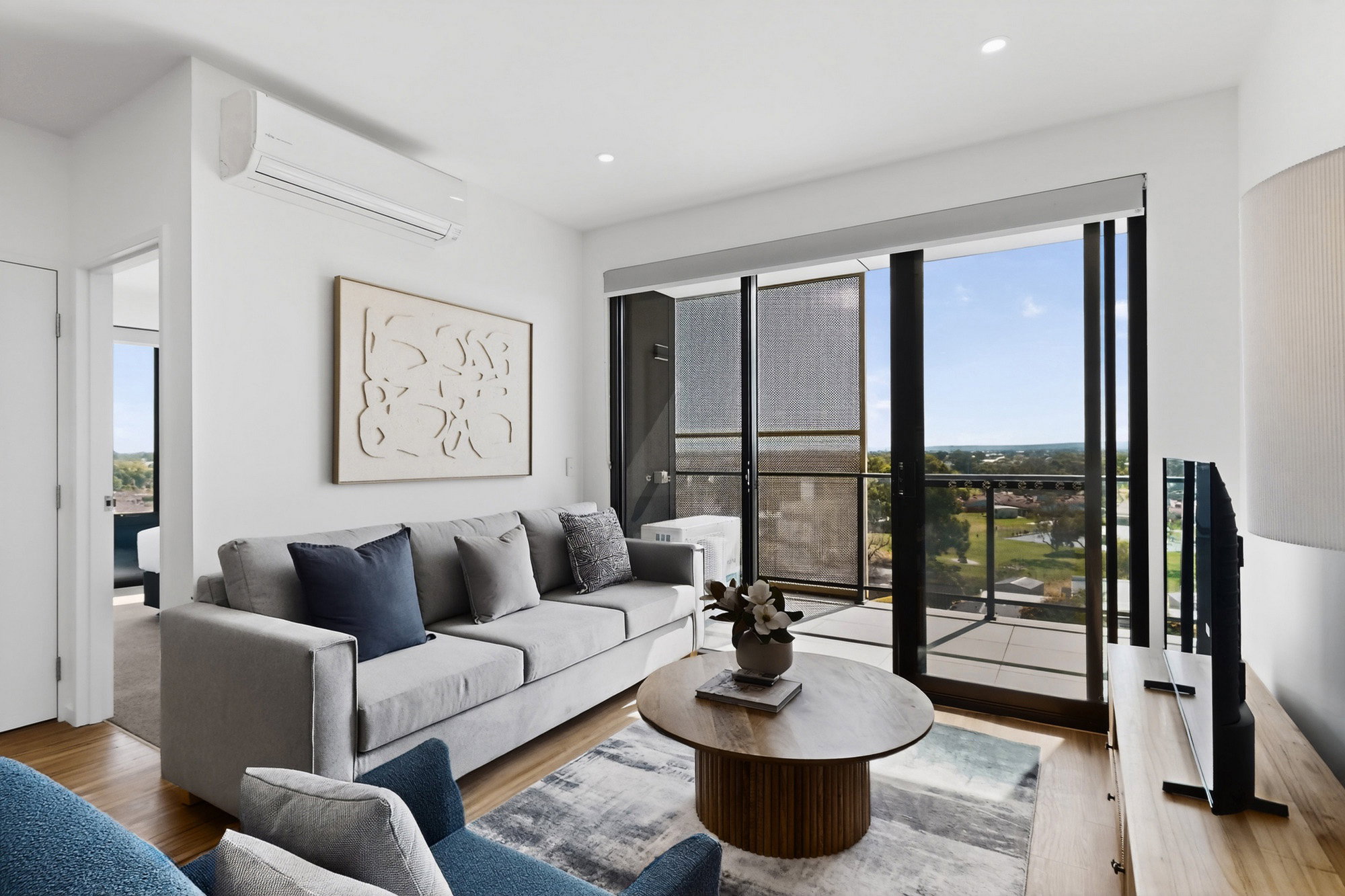 Furnished 2 Bedroom Apartment in Cannington