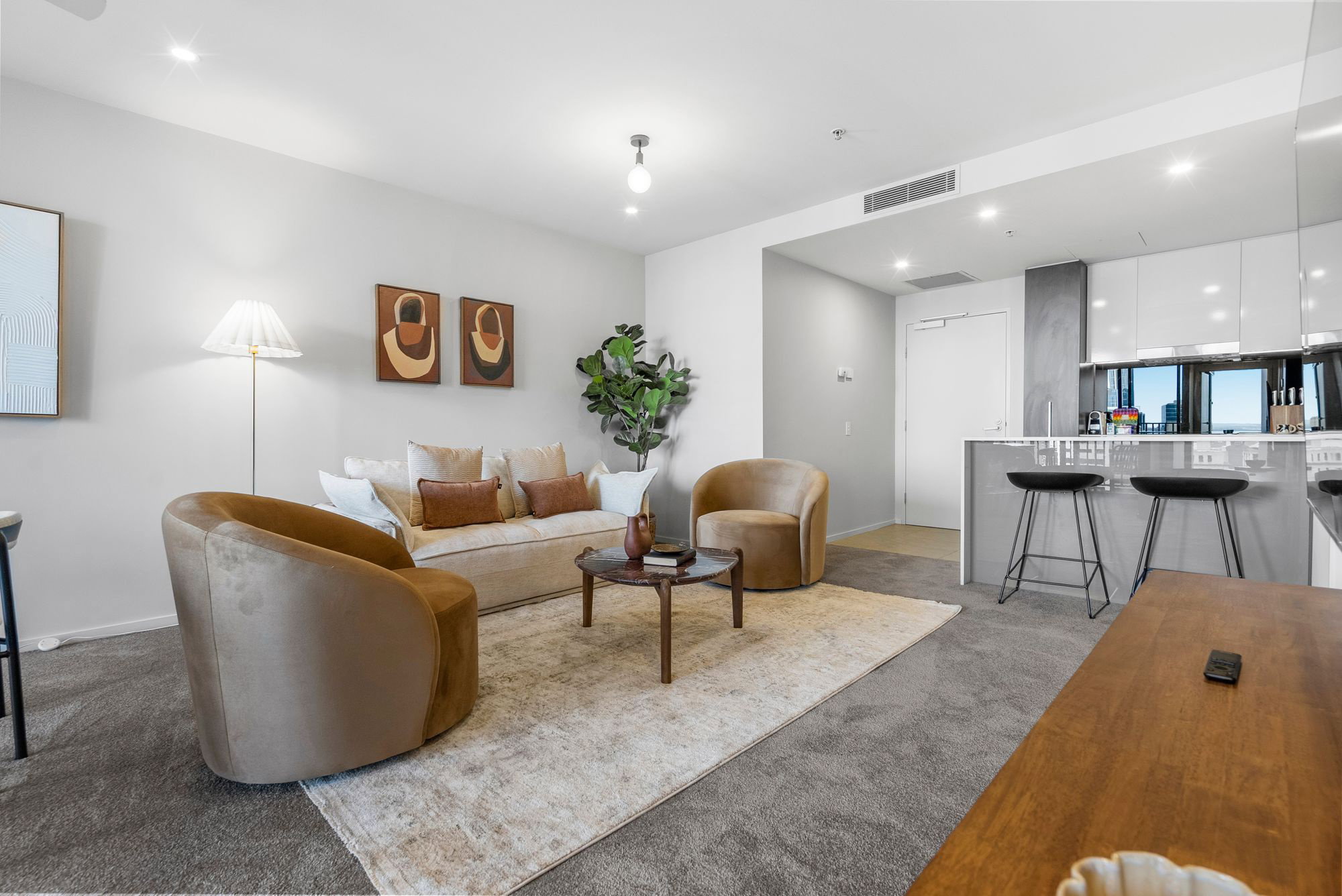 Furnished 2 Bedroom Apartment in Brisbane City