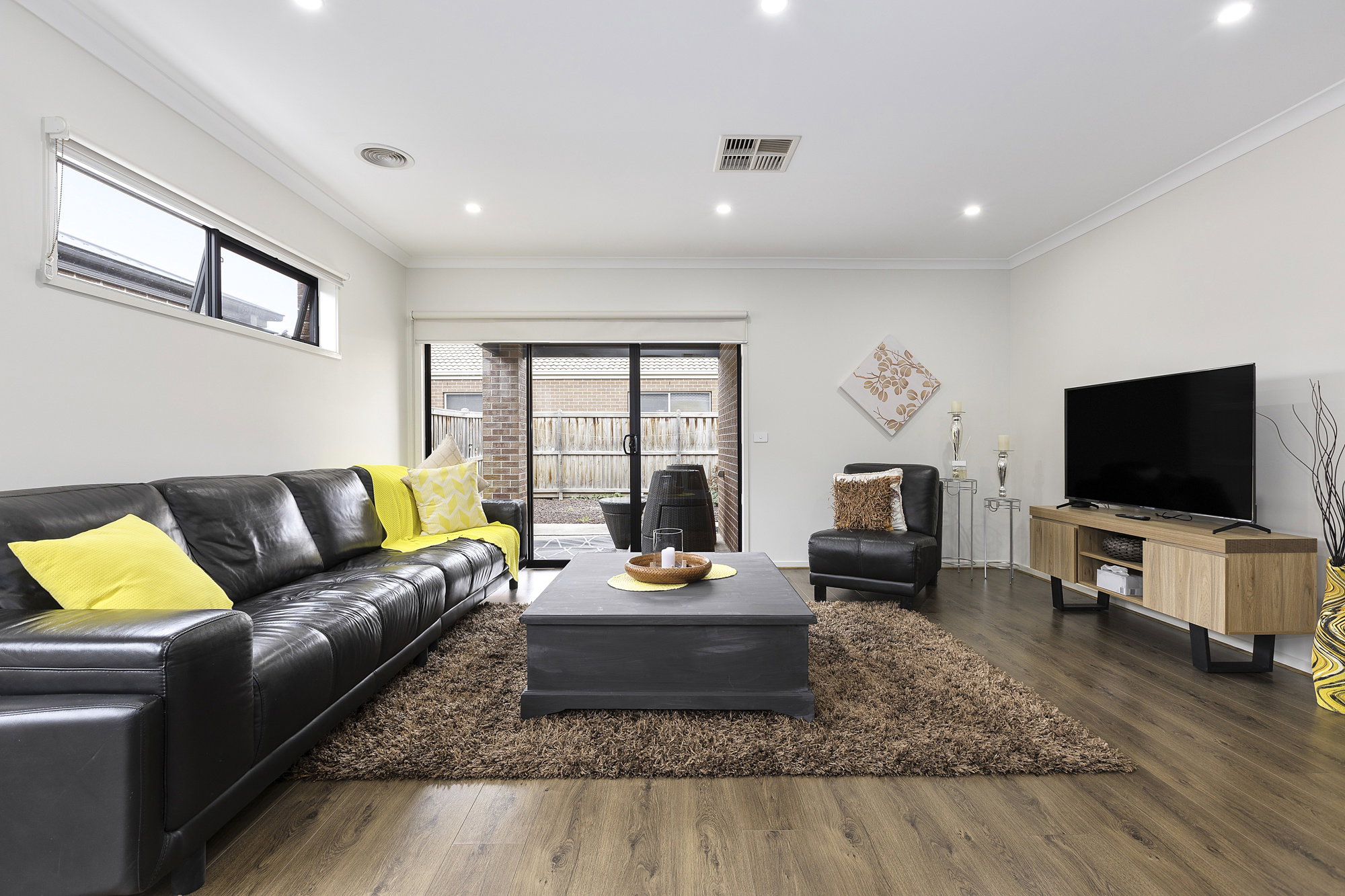 Furnished 4 Bedroom Apartment in Lara