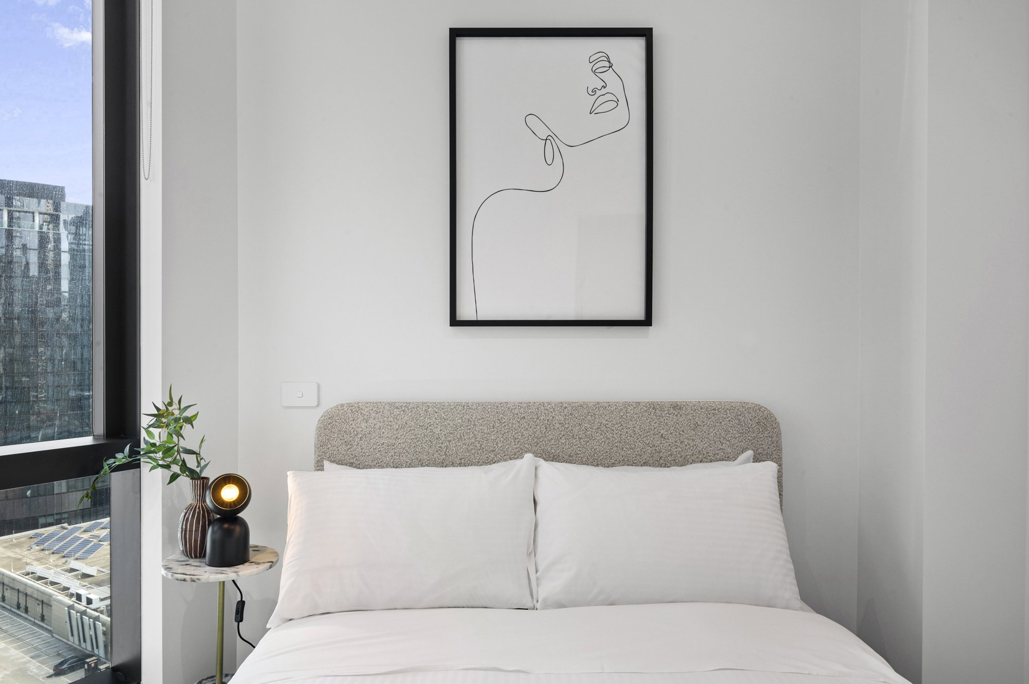 Furnished 2 Bedroom Apartment in Southbank