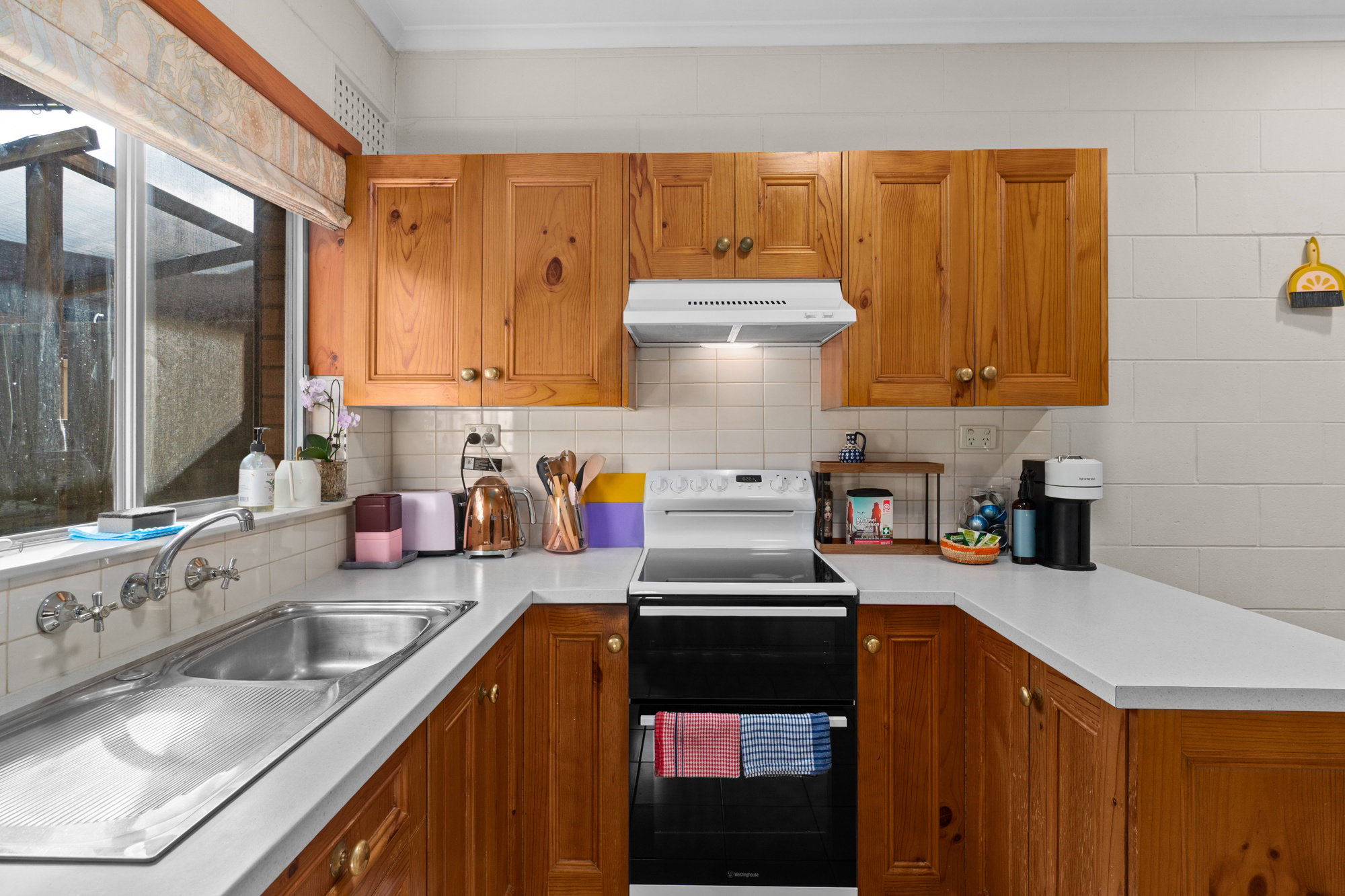 Furnished 2 Bedroom House in Mile End