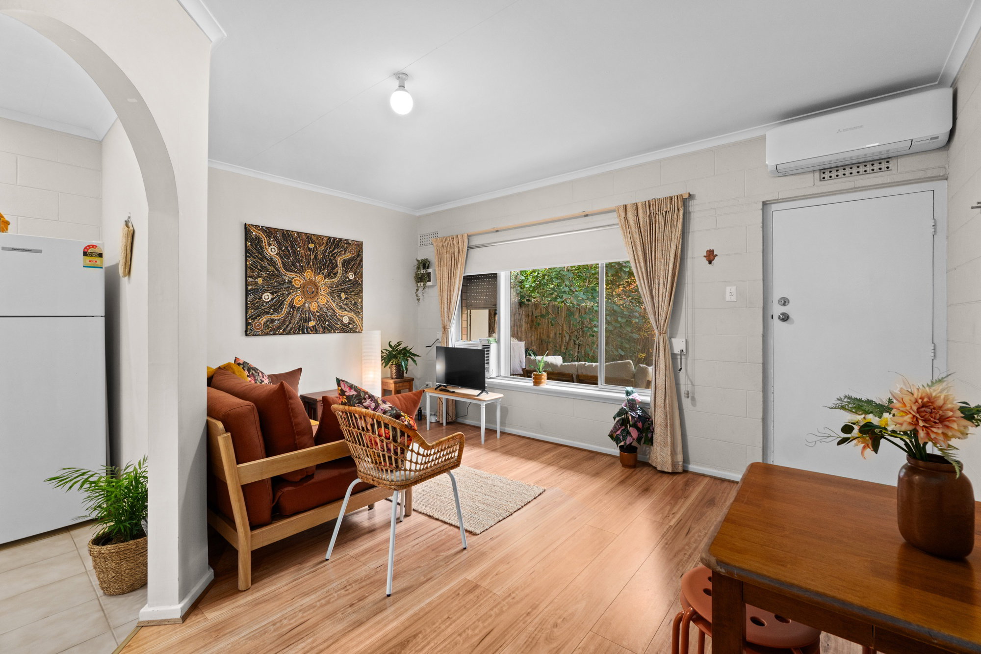 Furnished 2 Bedroom House in Mile End