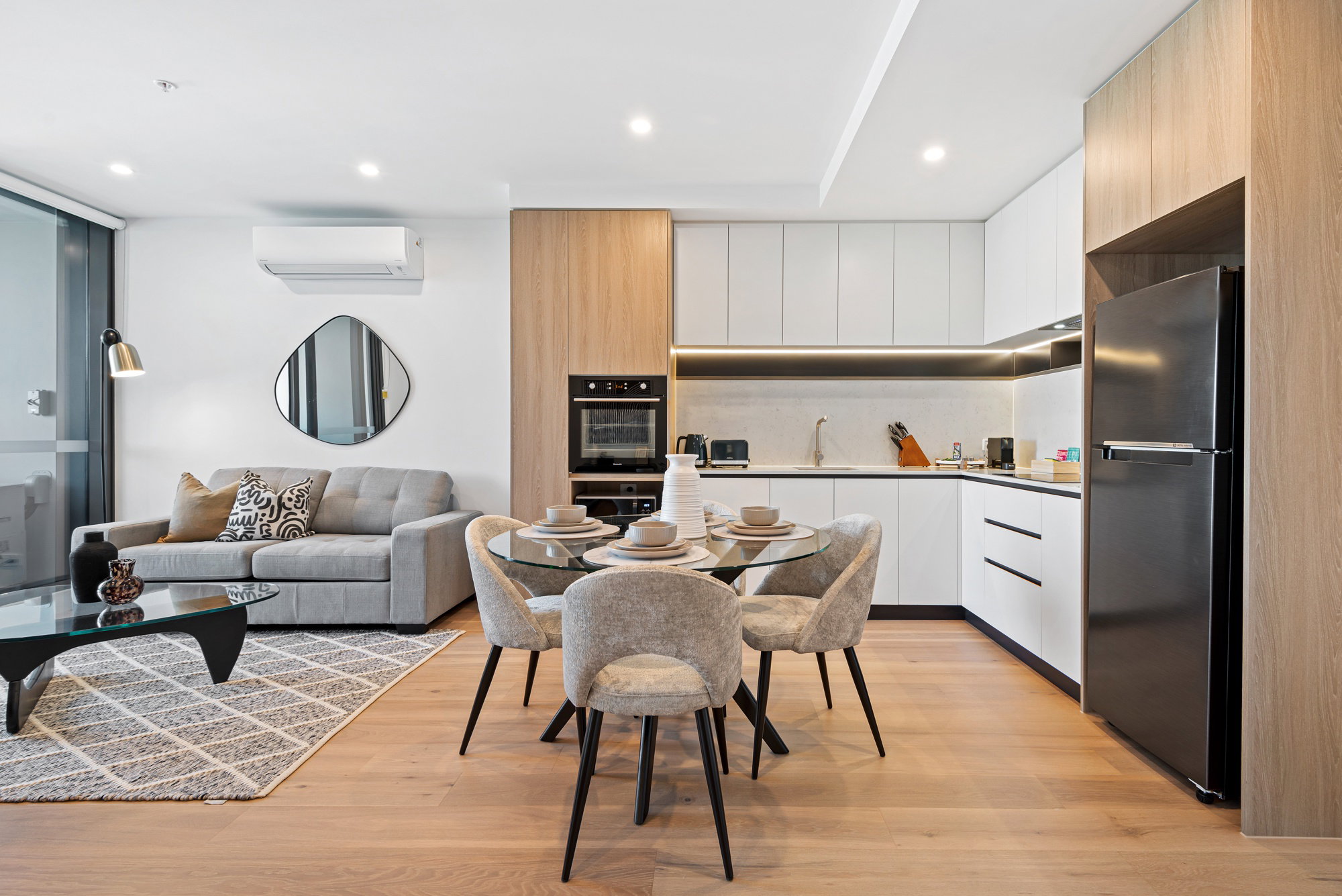 Furnished 1 Bedroom Apartment in Alphington