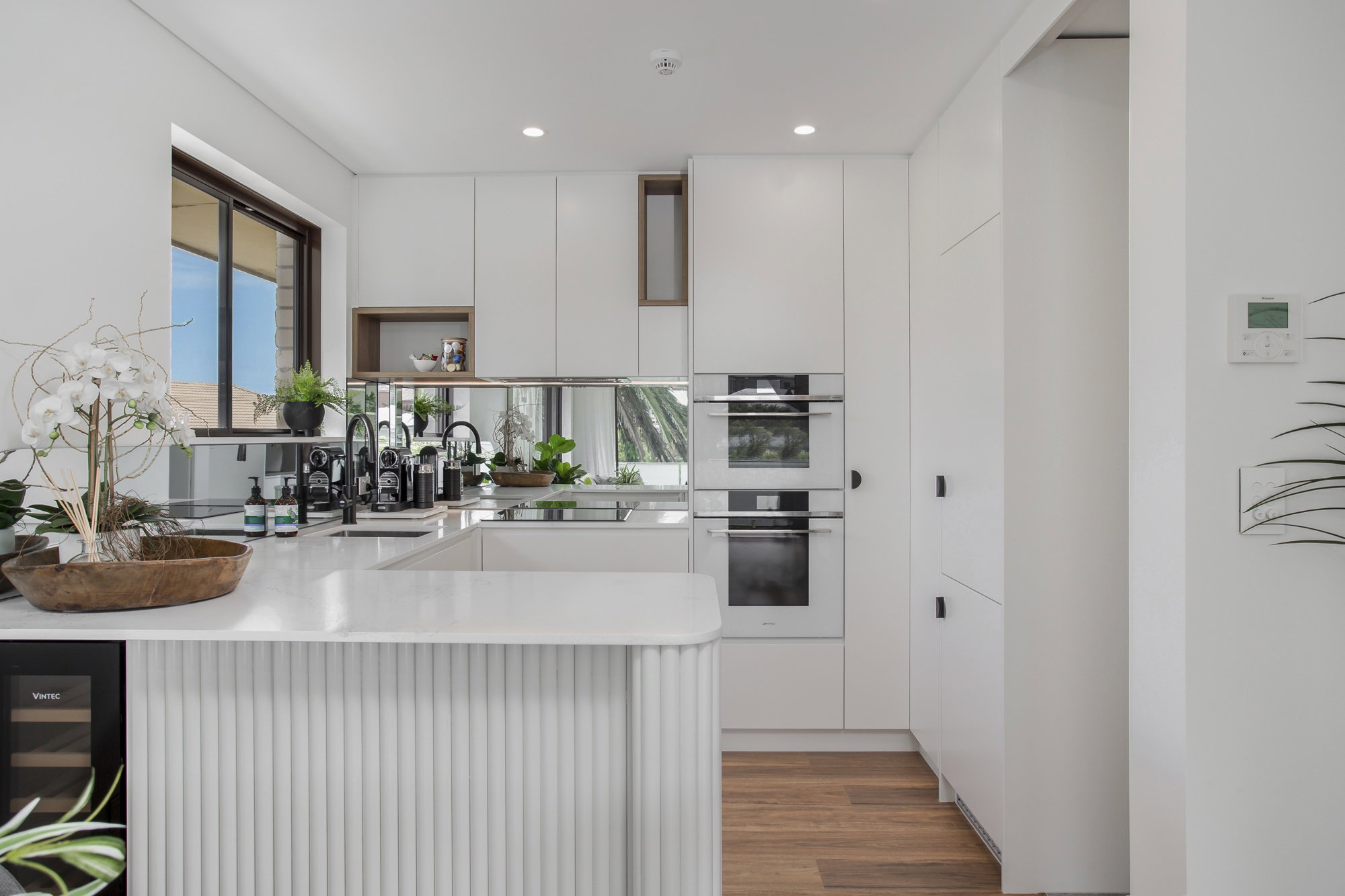 Furnished 2 Bedroom Apartment in Freshwater