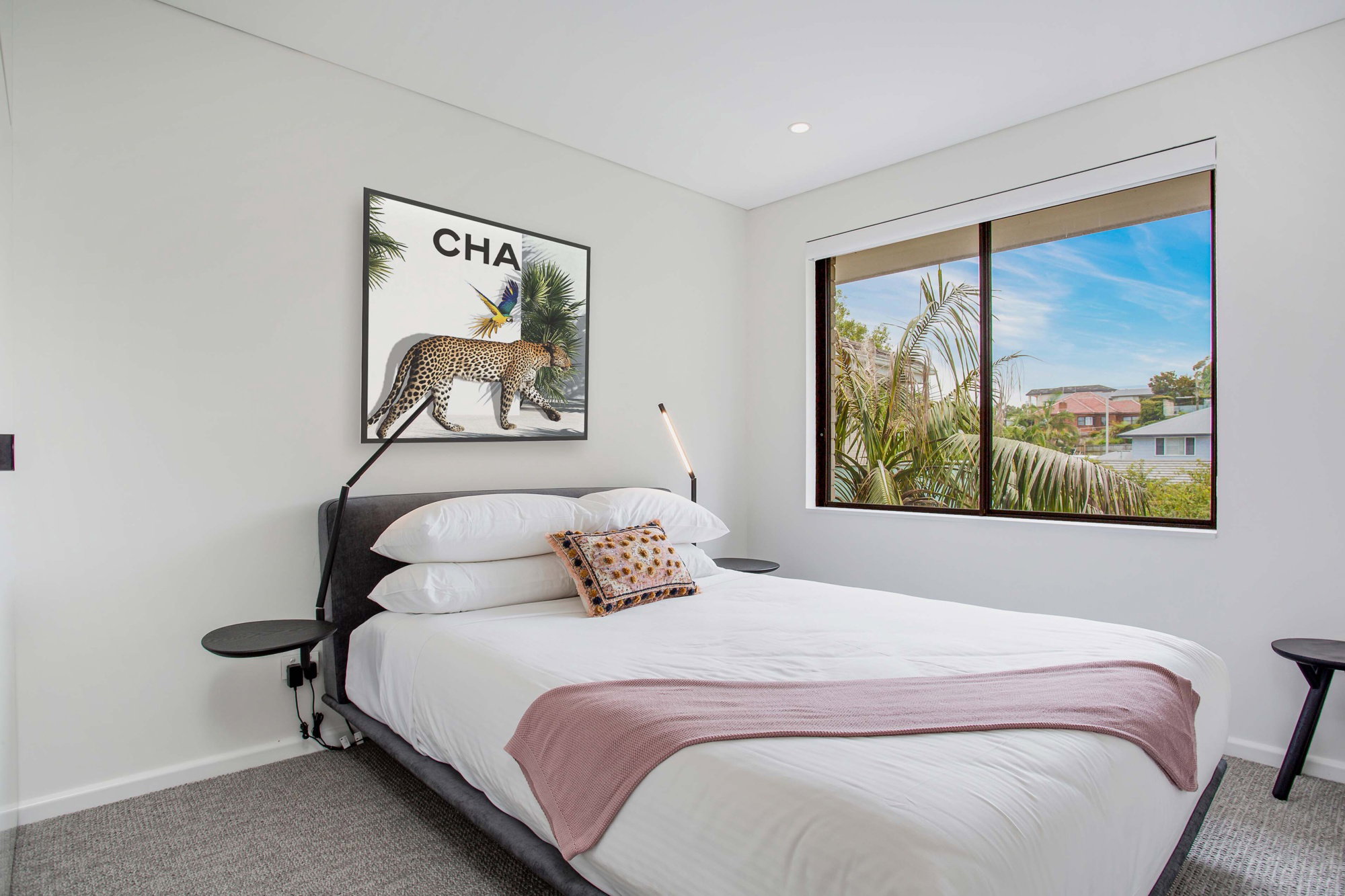 Furnished 2 Bedroom Apartment in Freshwater