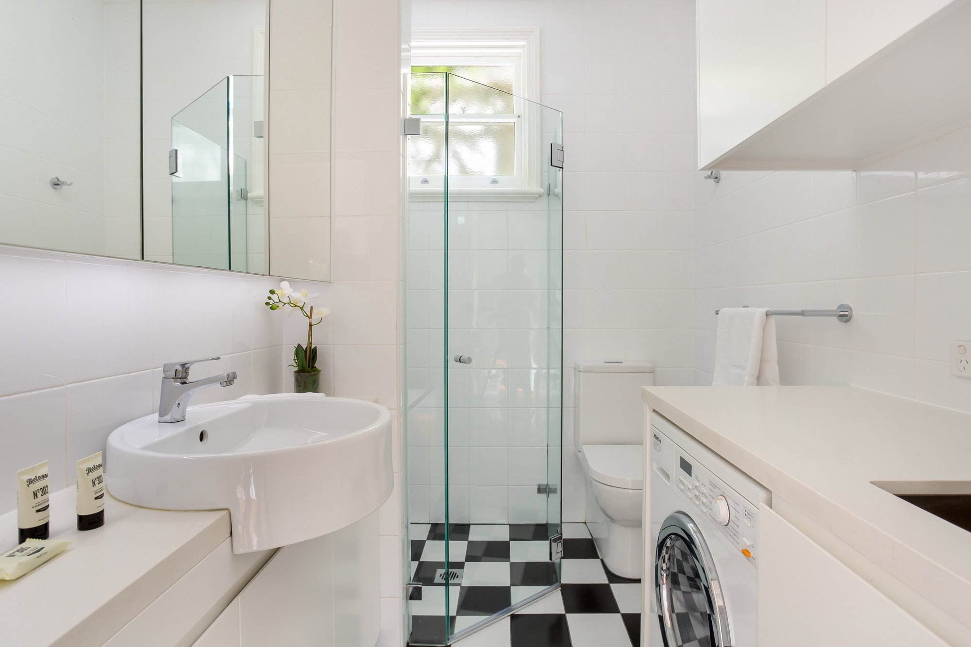 Furnished 1 Bedroom Rental in Fairfield West