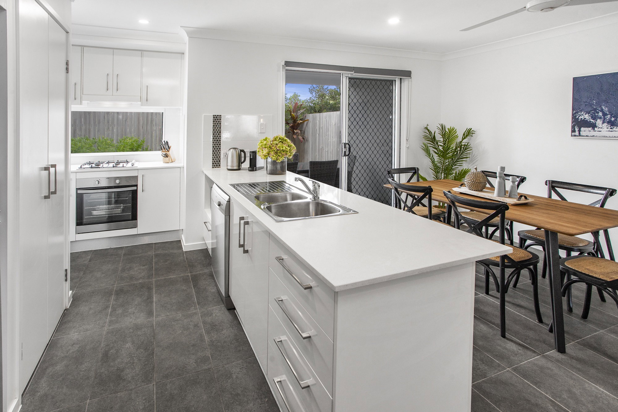 Furnished 3 Bedroom House in Taigum