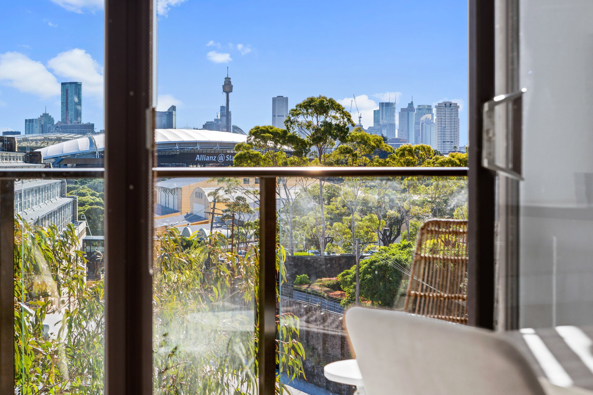 Furnished 2 Bedroom Apartment in Centennial Park