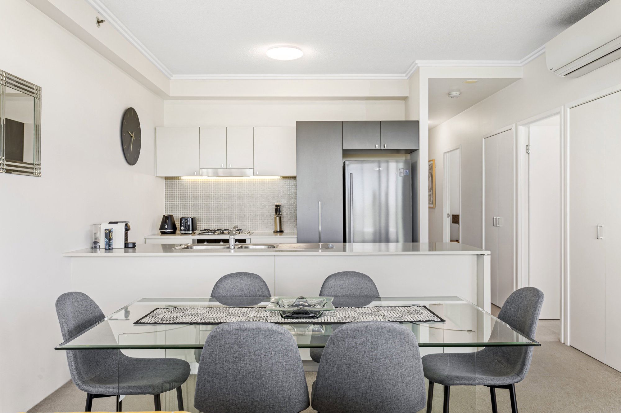 Furnished 2 Bedroom Apartment in Brisbane City
