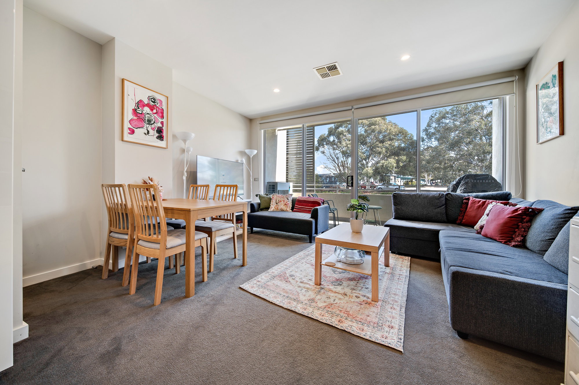 Furnished 2 Bedroom Apartment in Curtin