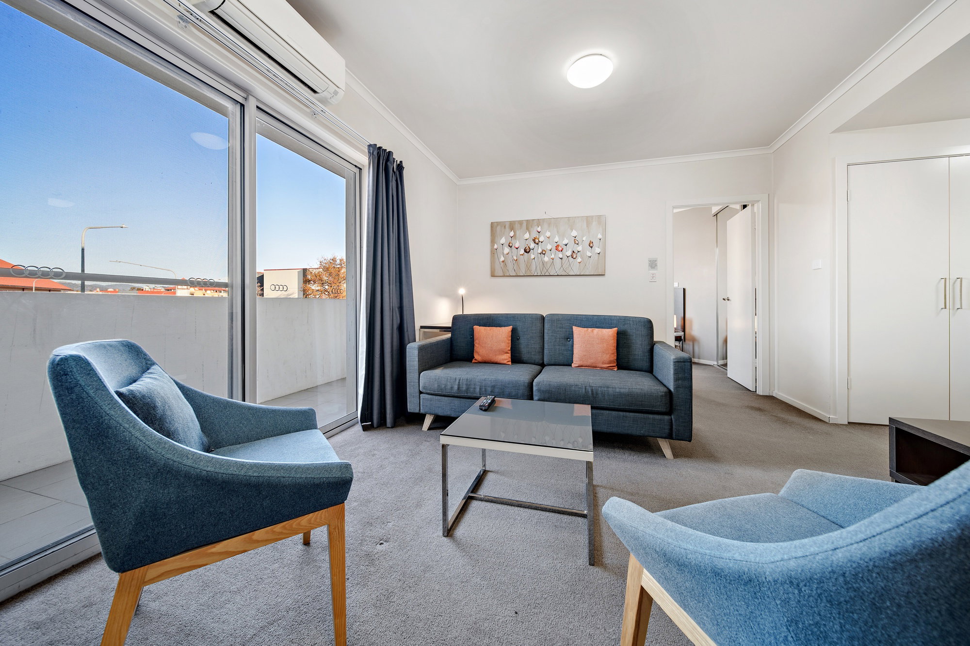 Furnished 1 Bedroom Apartment in Greenway