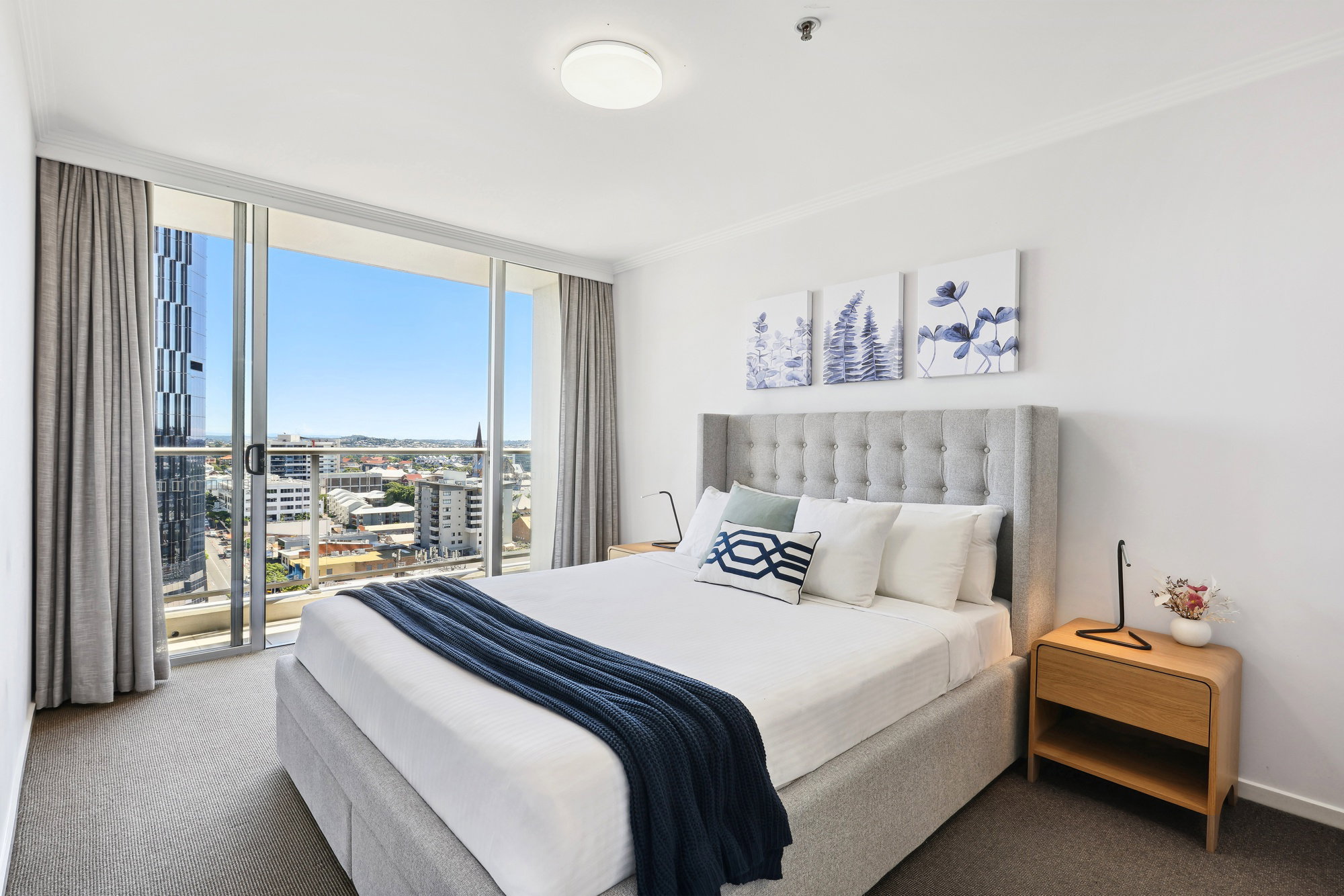 Furnished 2 Bedroom Apartment in Brisbane City