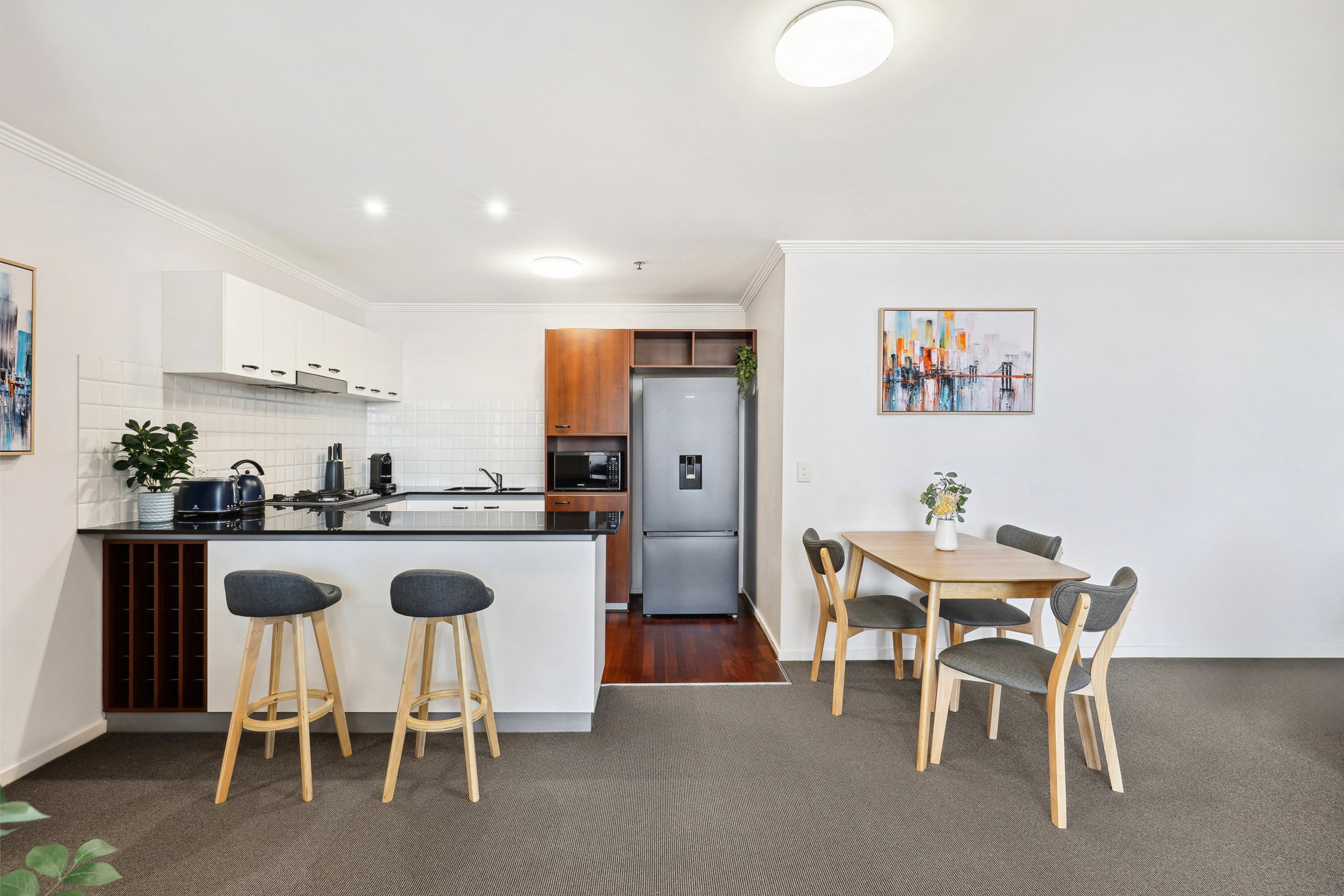 Furnished 2 Bedroom Apartment in Brisbane City