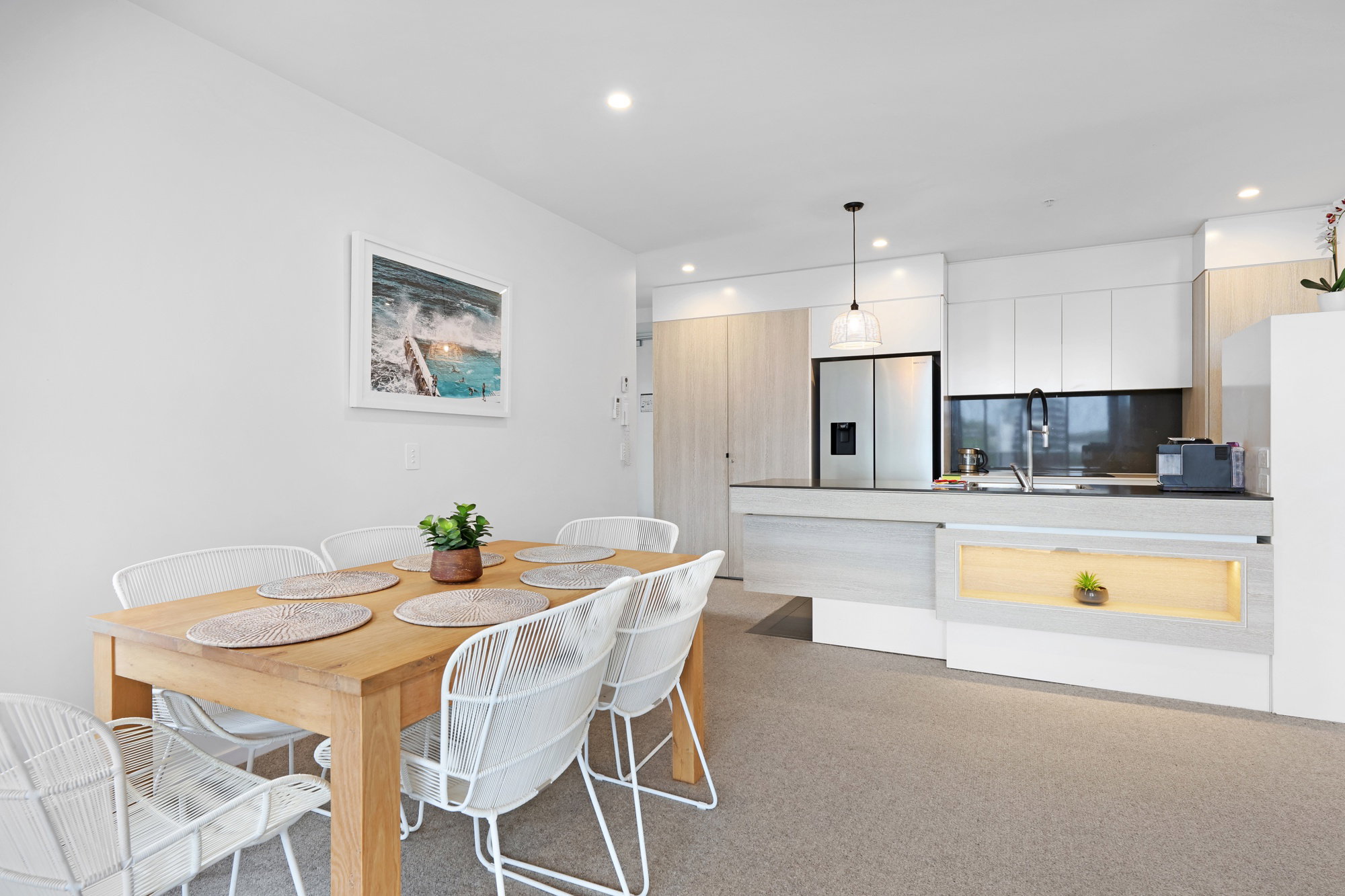 Furnished 2 Bedroom Apartment in Burleigh Heads