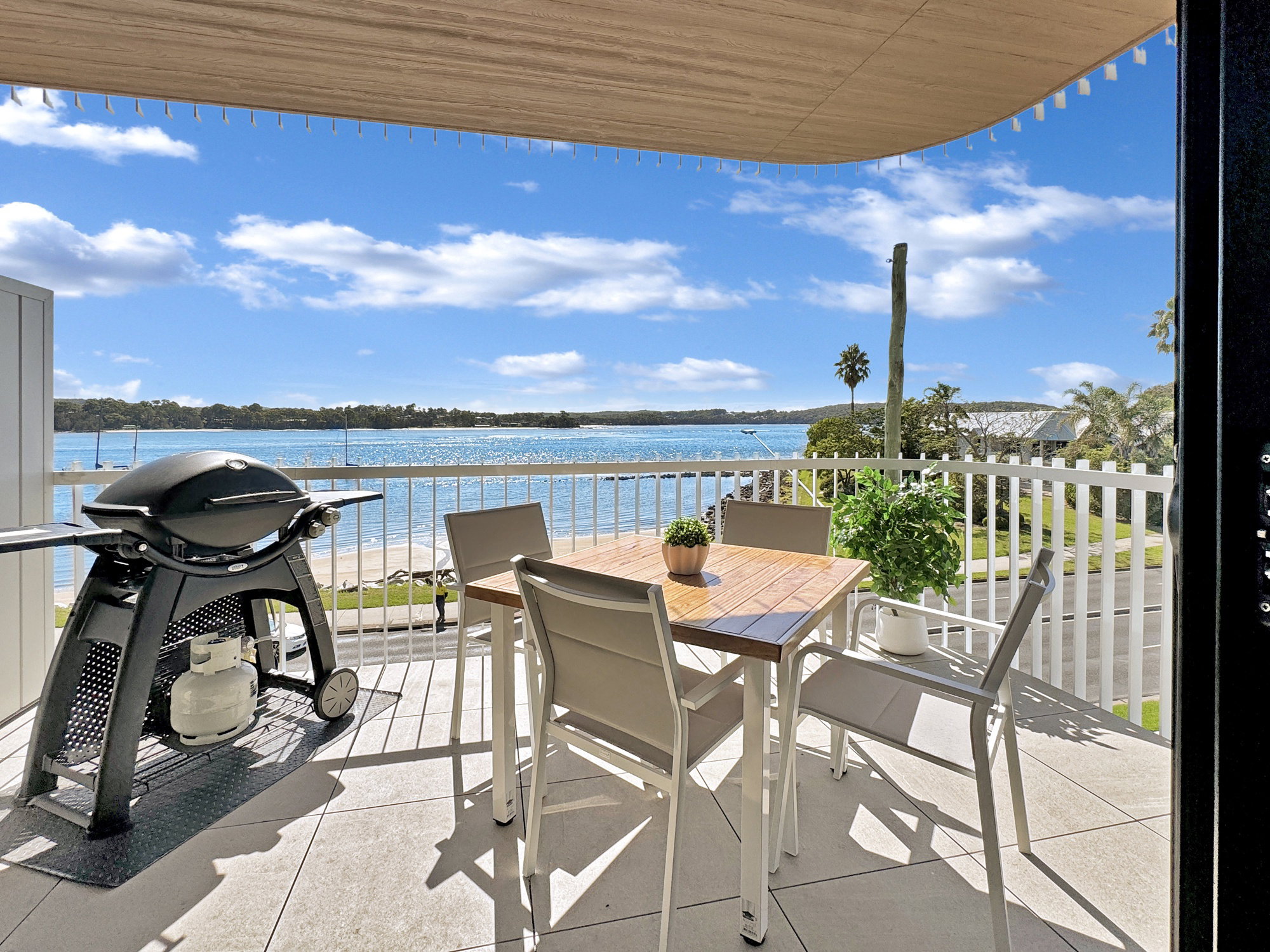 Furnished 1 Bedroom Apartment in Batemans Bay
