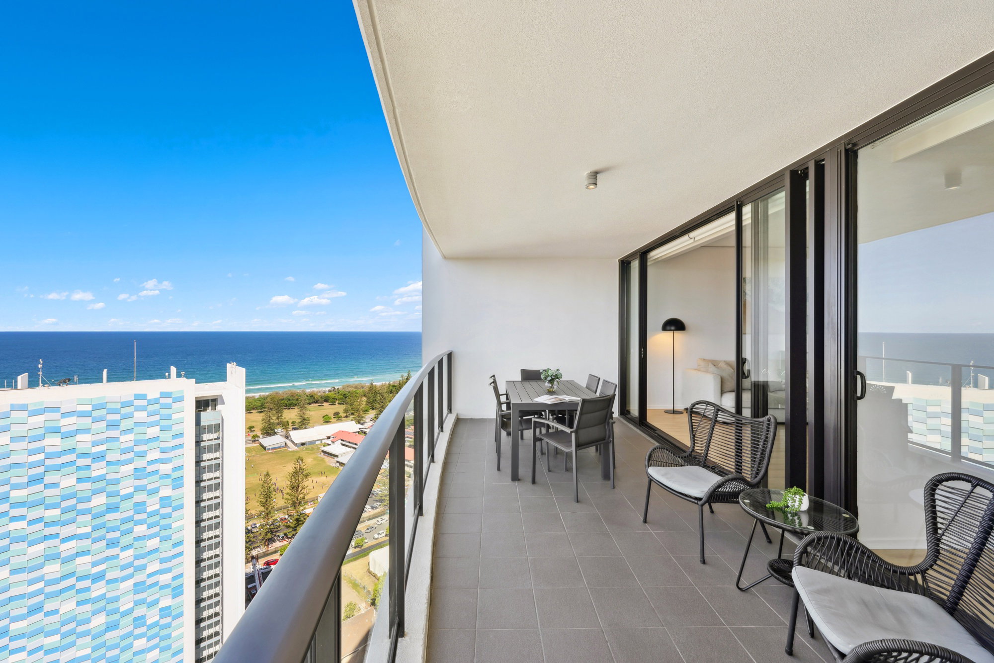 Furnished 3 Bedroom Apartment in Broadbeach