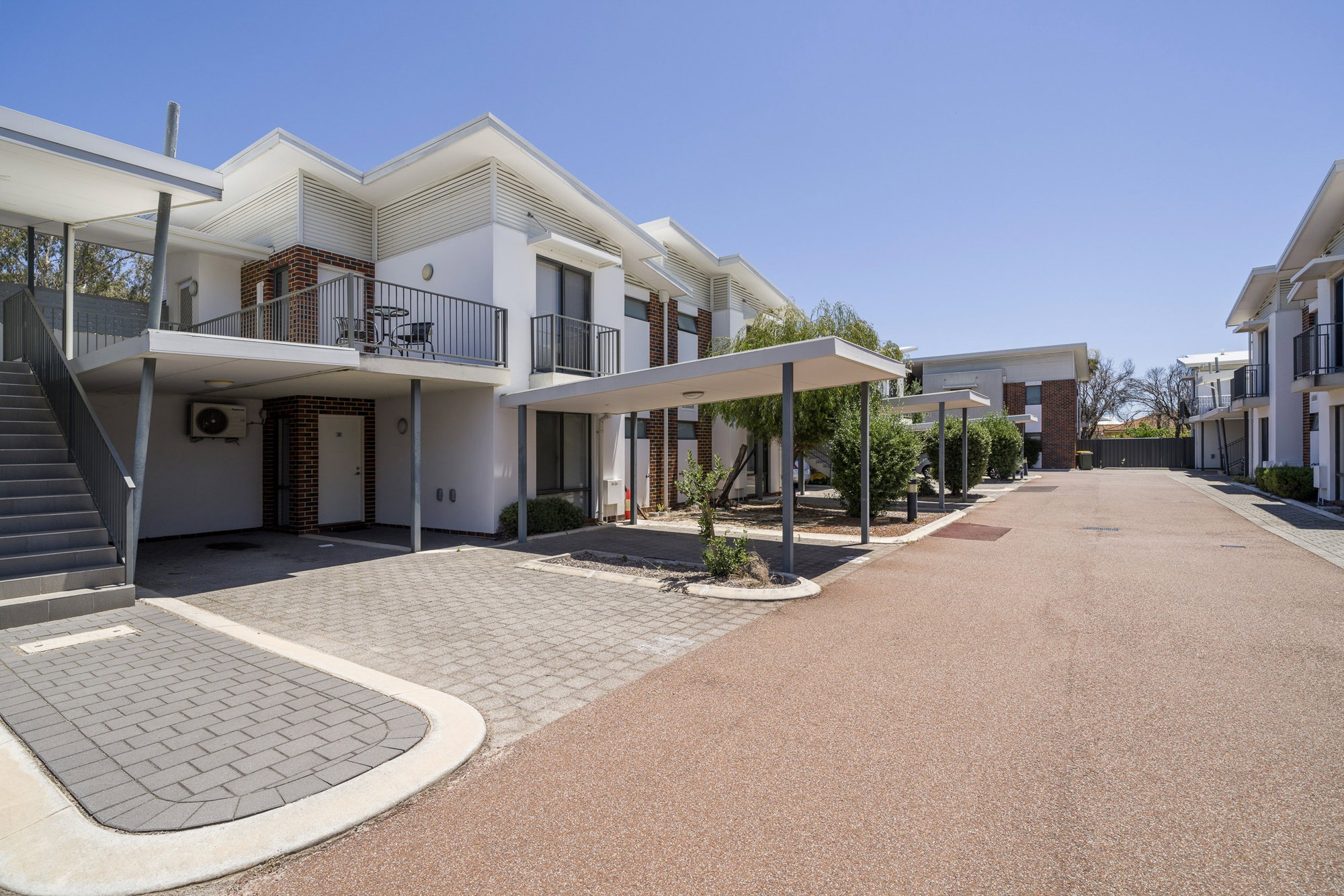 Furnished 2 Bedroom Apartment in Cannington