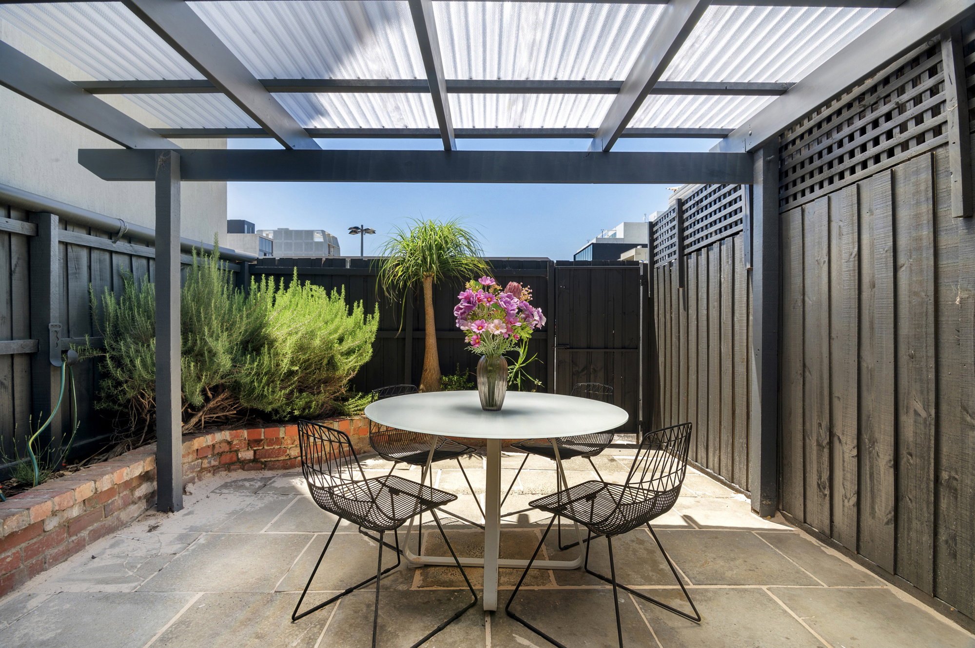 Furnished 2 Bedroom House in Cremorne