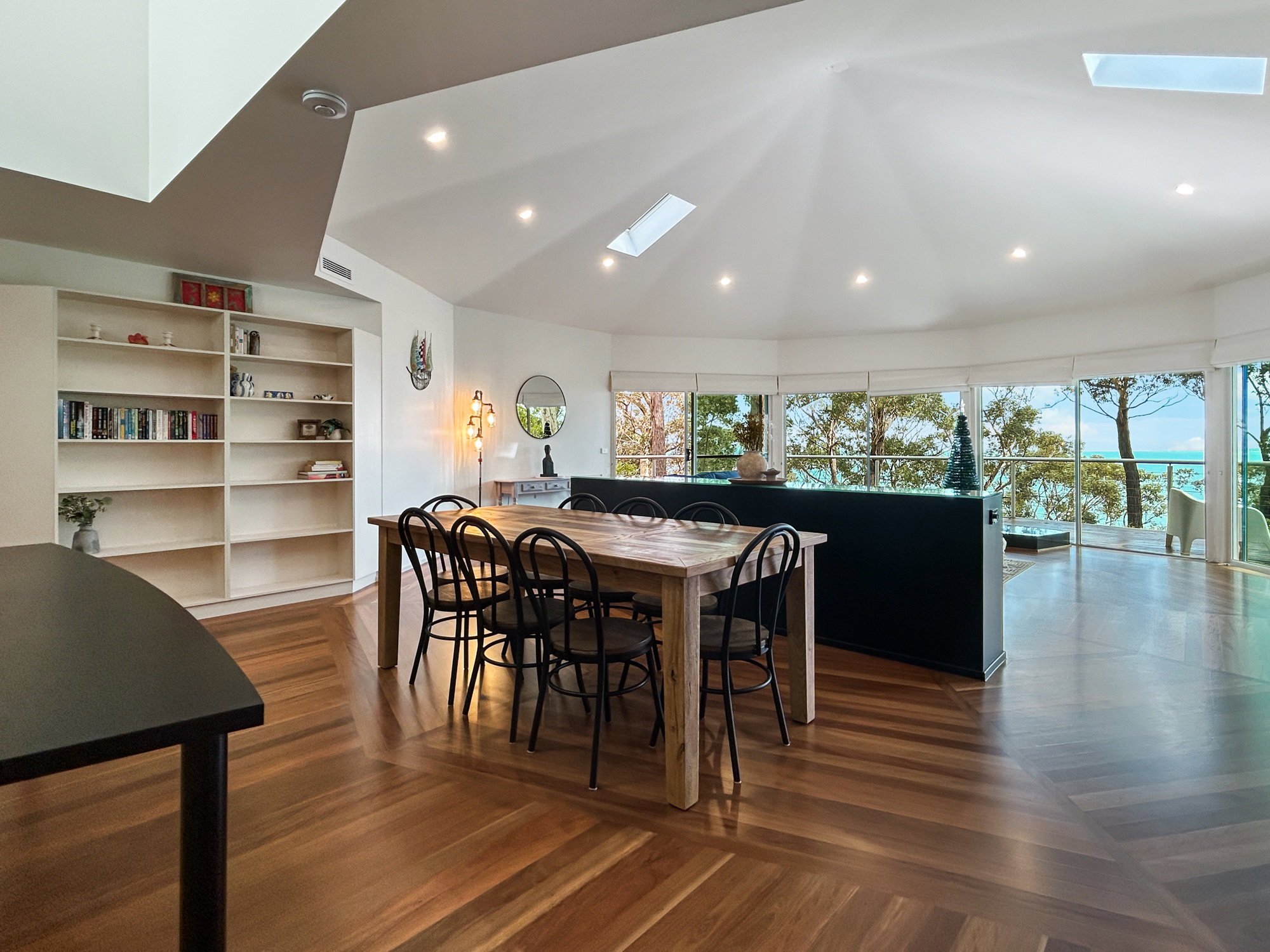 Furnished 4 Bedroom House in Long Beach
