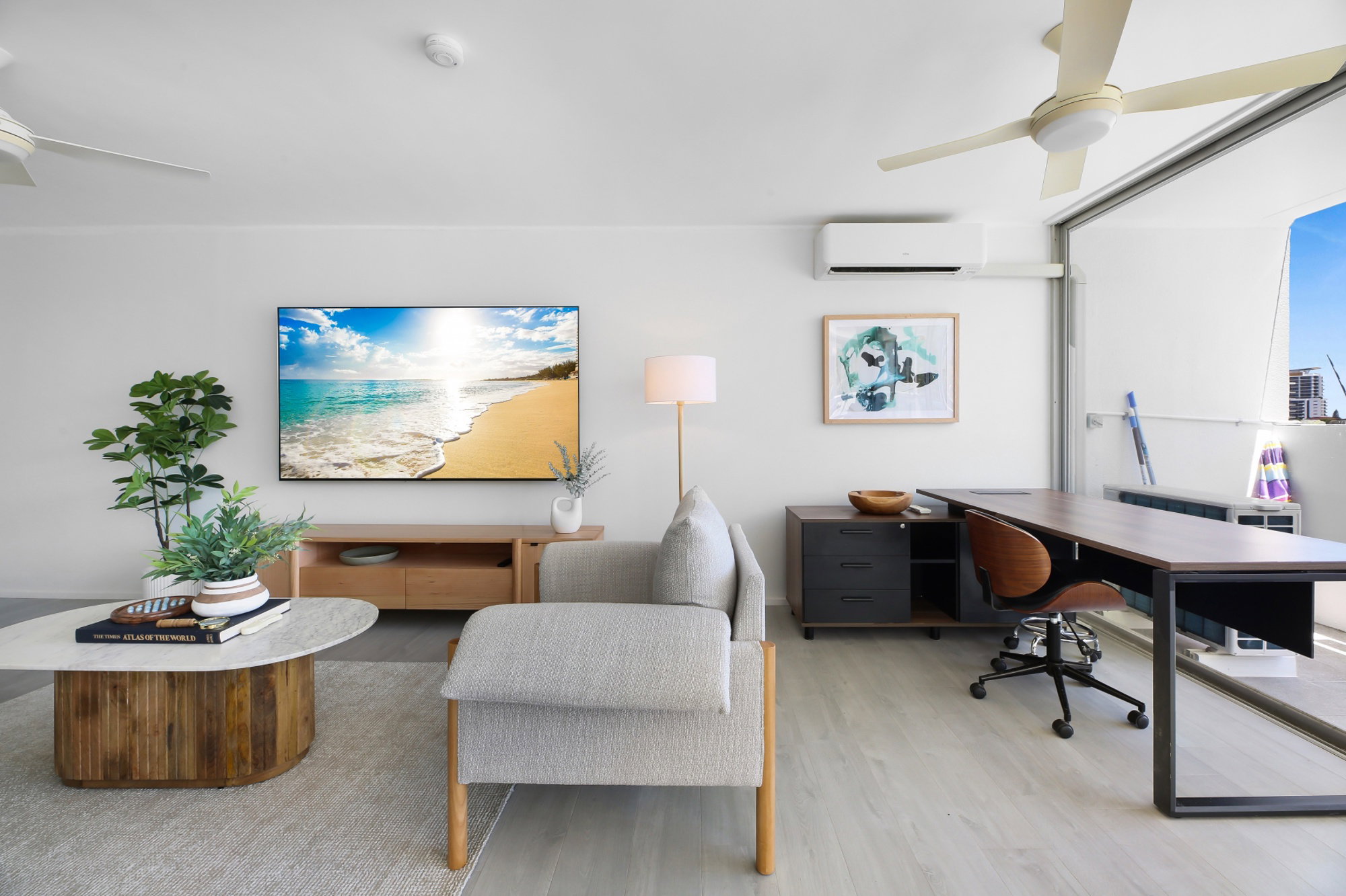 Furnished 2 Bedroom Apartment in Surfers Paradise