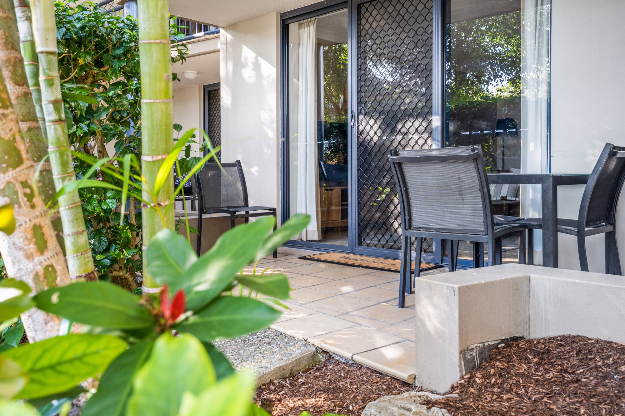 Furnished 2 Bedroom Apartment in Mermaid Beach