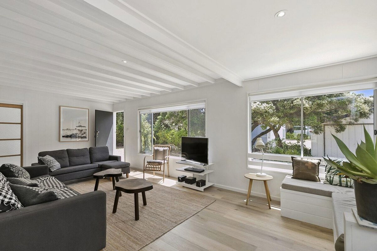 Furnished 4 Bedroom House in Anglesea