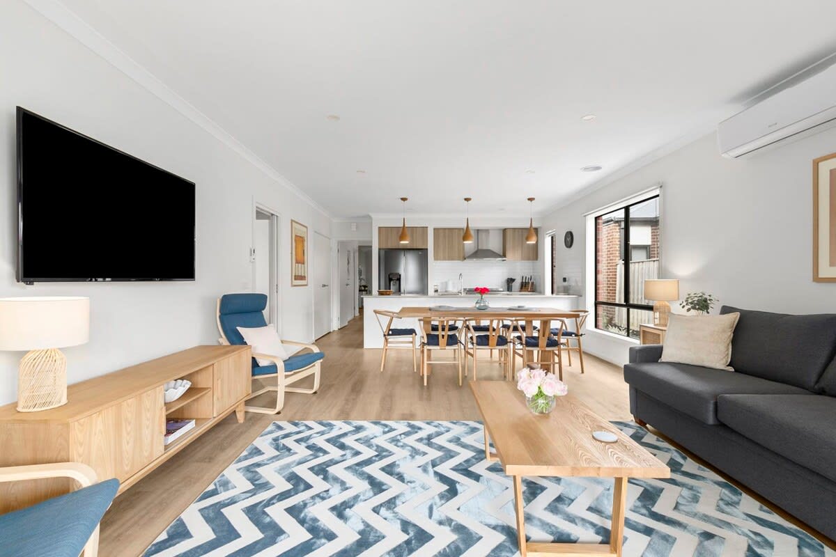 Furnished 4 Bedroom House in Armstrong Creek