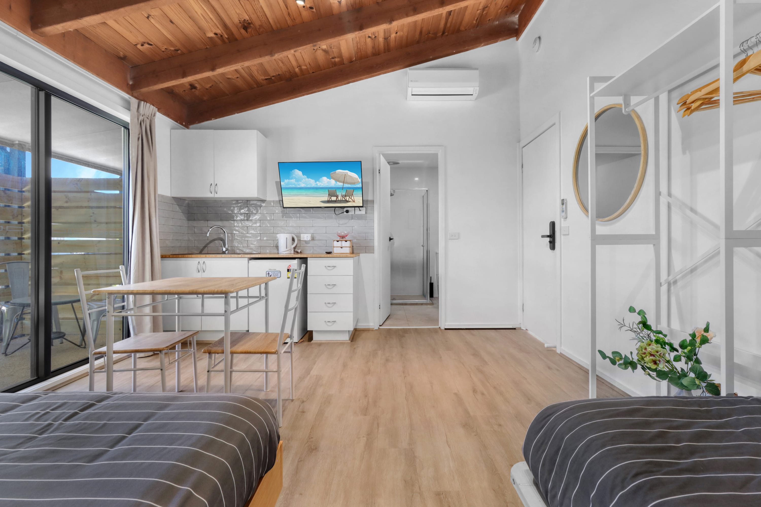 Furnished 1 Bedroom House in Grovedale