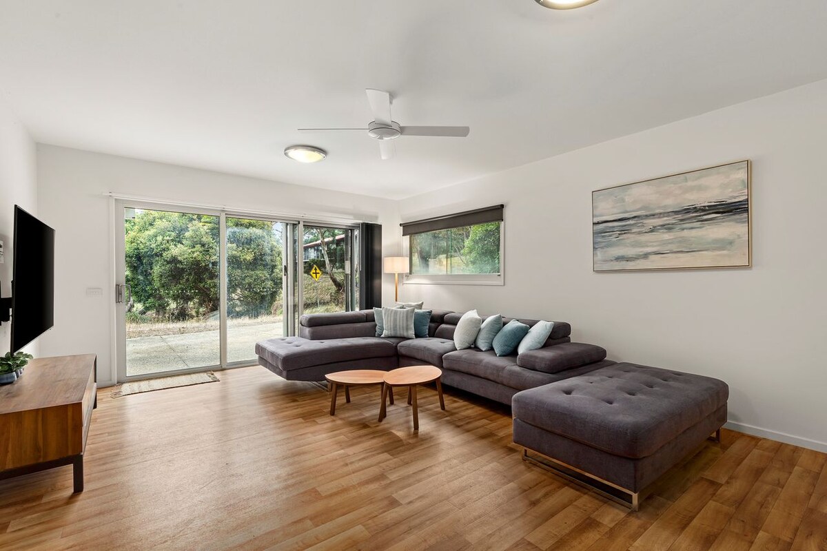 Furnished 4 Bedroom House in Aireys Inlet