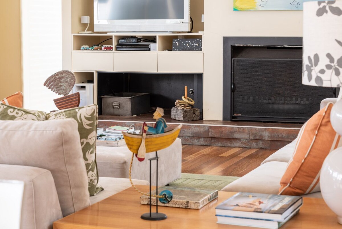 Furnished 4 Bedroom House in Fairhaven