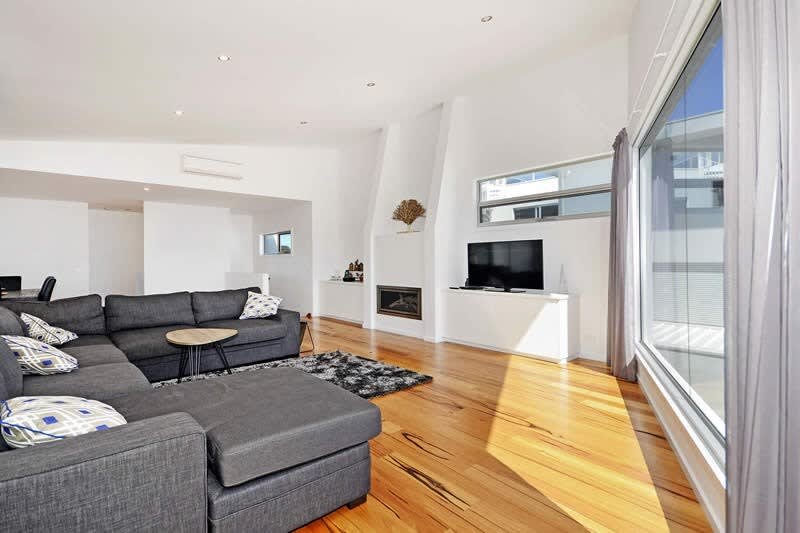 Furnished 3 Bedroom House in Ocean Grove