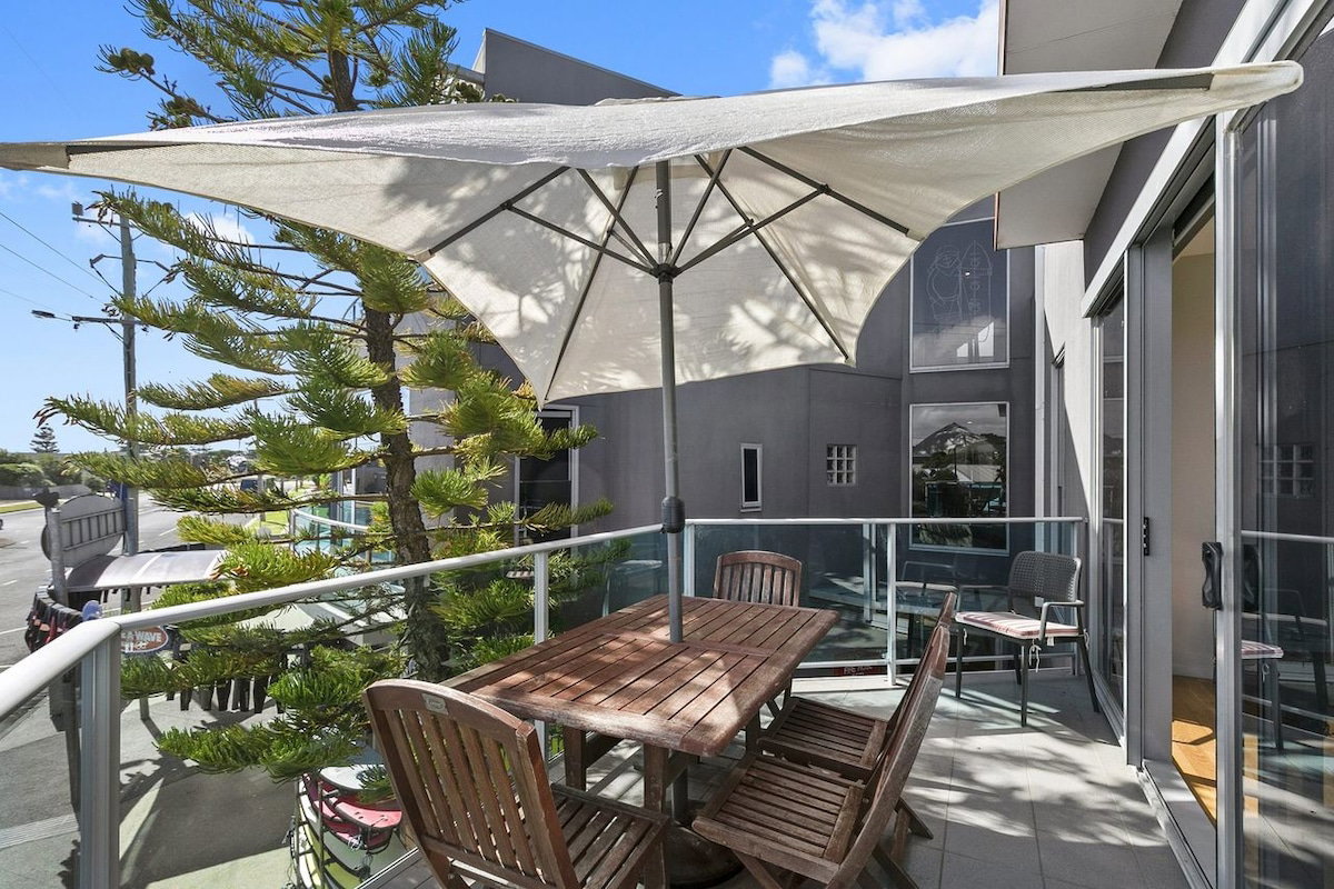 Furnished 2 Bedroom Apartment in Torquay