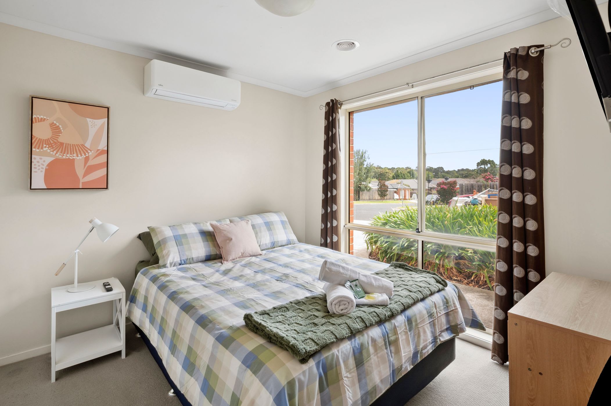 Furnished 1 Bedroom Rental in Highton