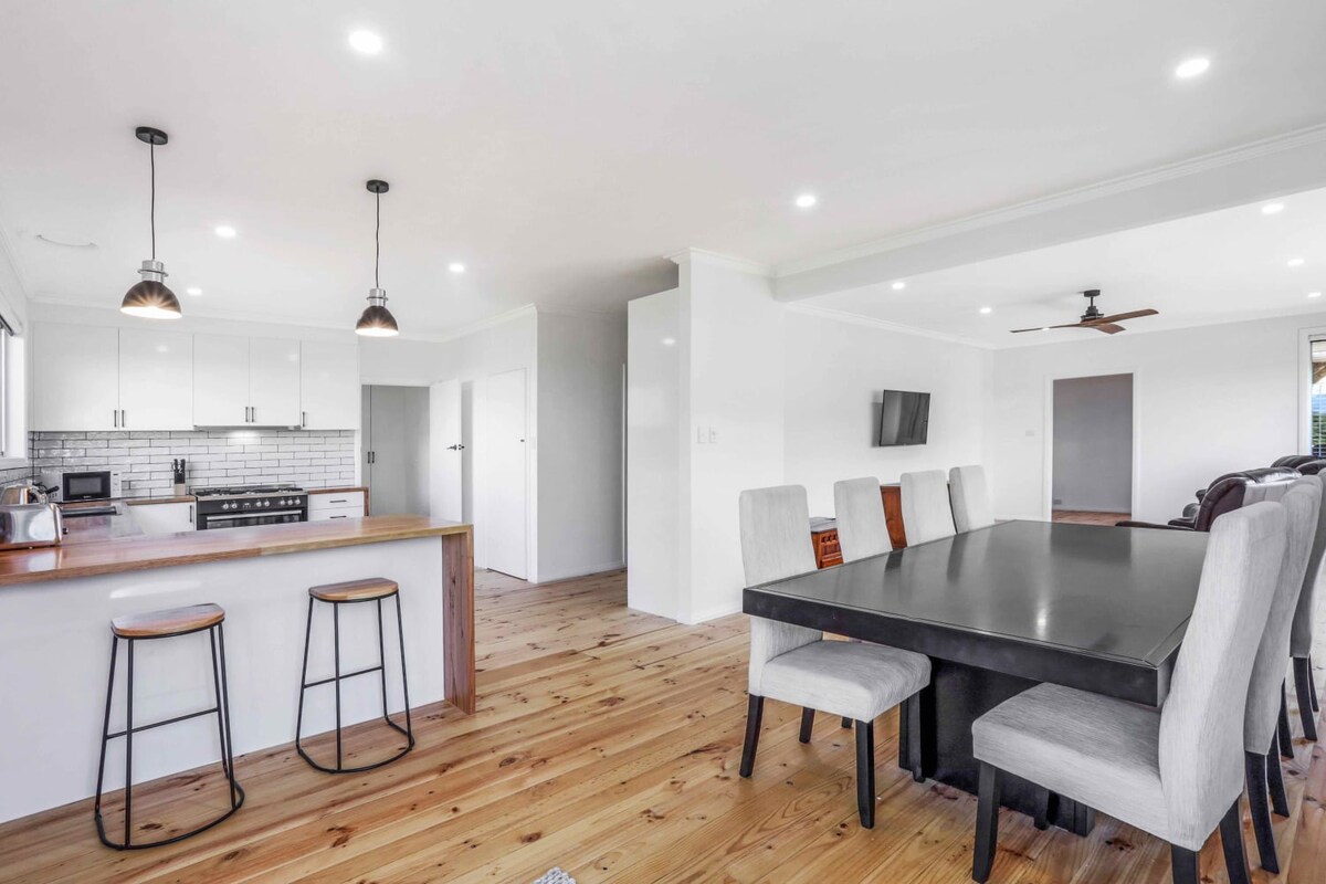 Furnished 3 Bedroom House in Highton