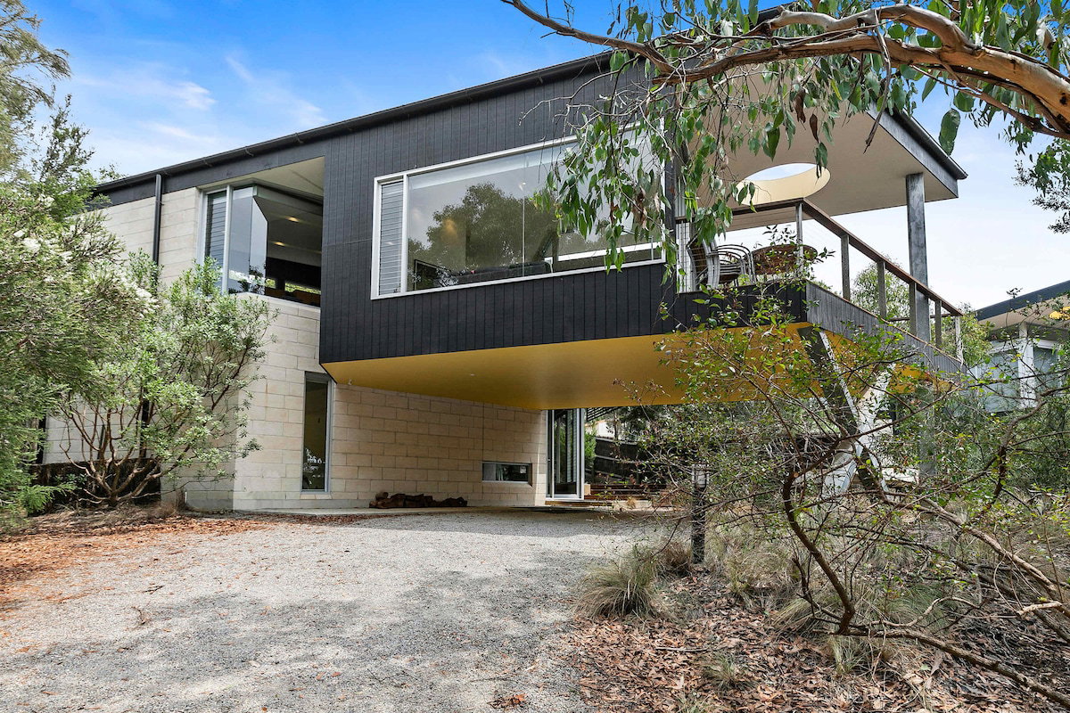 Furnished 4 Bedroom House in Aireys Inlet