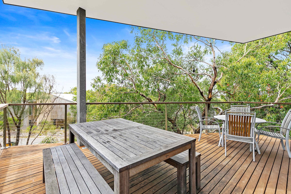 Furnished 4 Bedroom House in Aireys Inlet