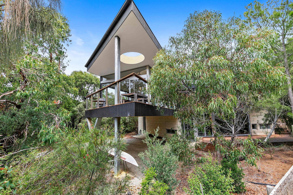 Furnished 4 Bedroom House in Aireys Inlet