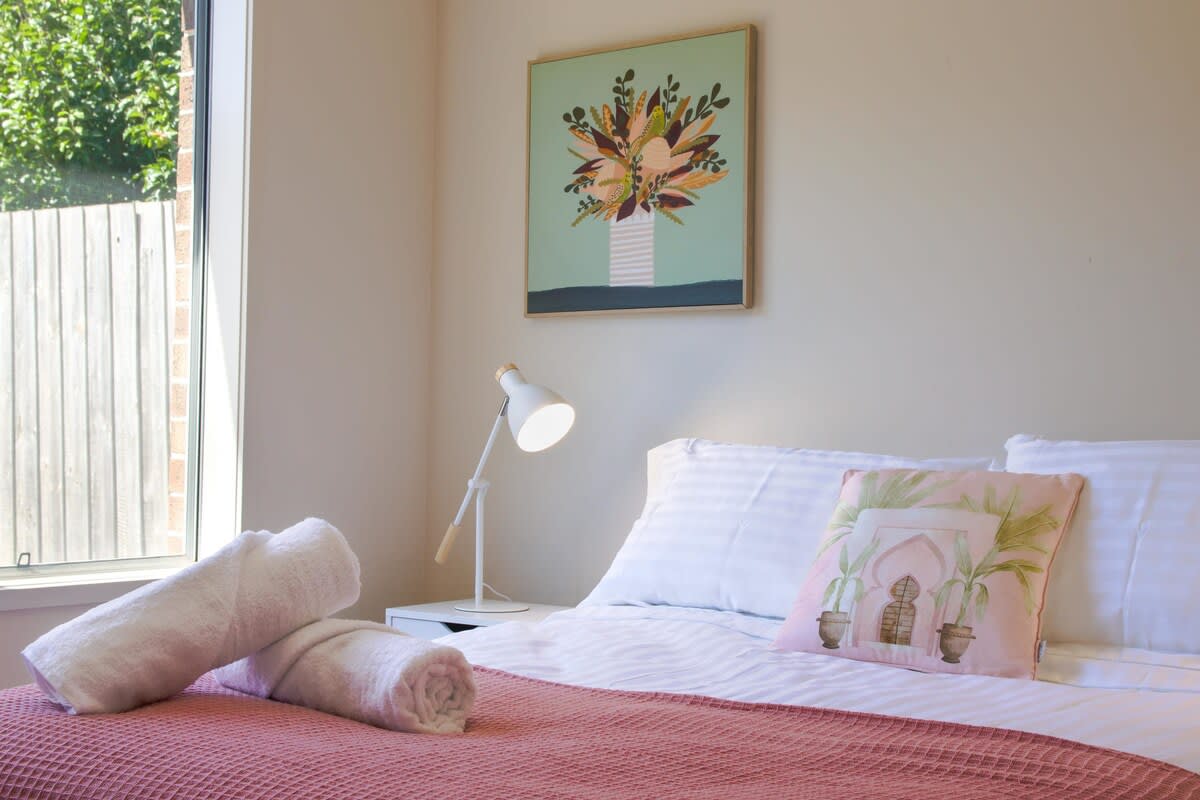 Furnished 1 Bedroom Rental in Waurn Ponds