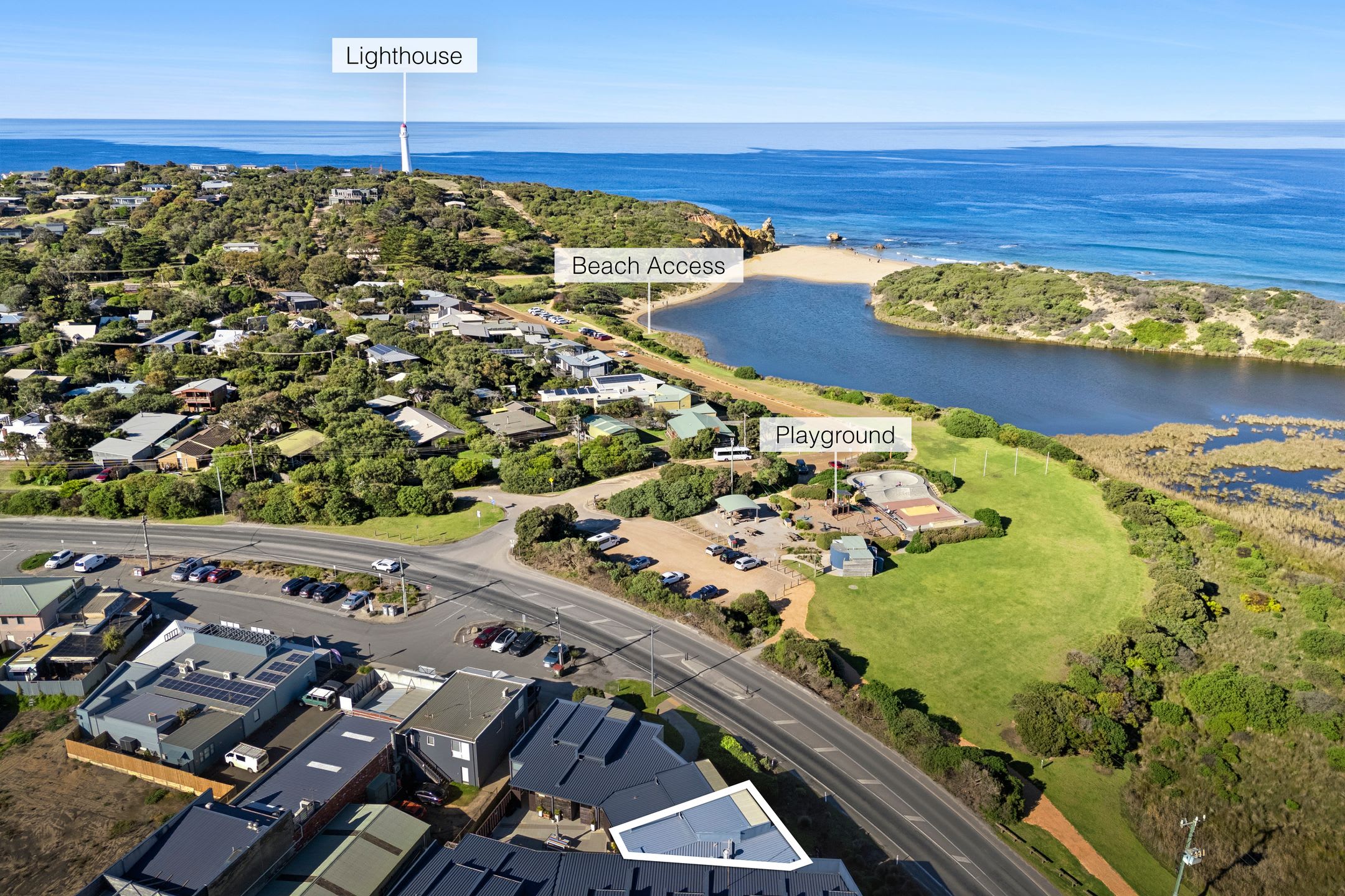 Furnished 2 Bedroom Apartment in Aireys Inlet