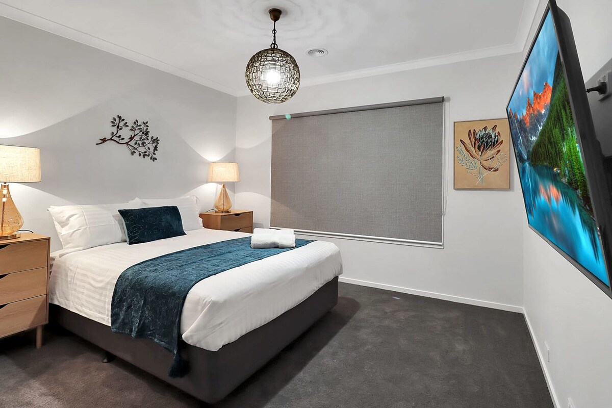 Furnished 5 Bedroom House in Grovedale